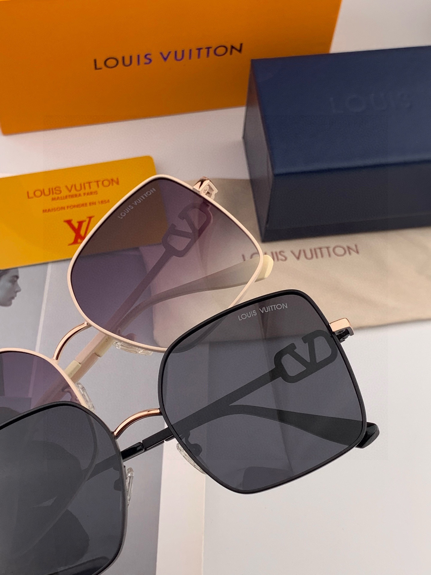 【偏光系列】lv大框太阳镜墨镜经典的方框设计，不挑脸型，无论搭配大衣还是连衣裙都非常显气质偏光镜片预防紫
