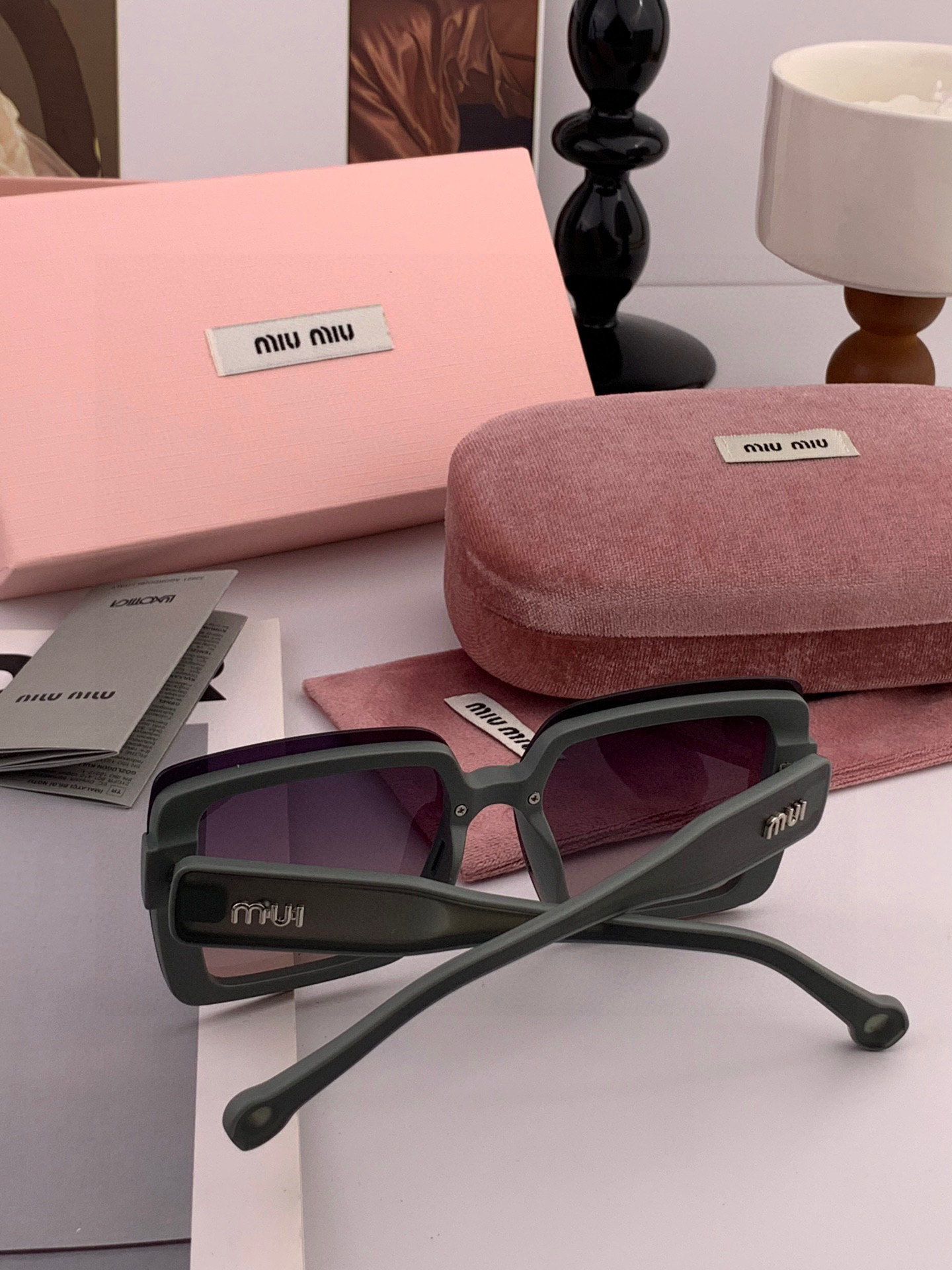 🔺 【缪缪 TR偏光太阳镜】2025开春新款 潮流爆款 时尚方框偏光太阳镜 高品质 佩戴舒适 网红潮款墨