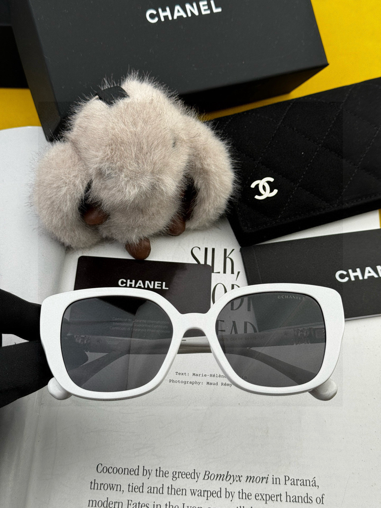 【CHANEL】香奈儿 2025新款潮流爆款 时尚方框太阳镜 佩戴舒适 网红潮款墨镜 女士高清加厚偏光太