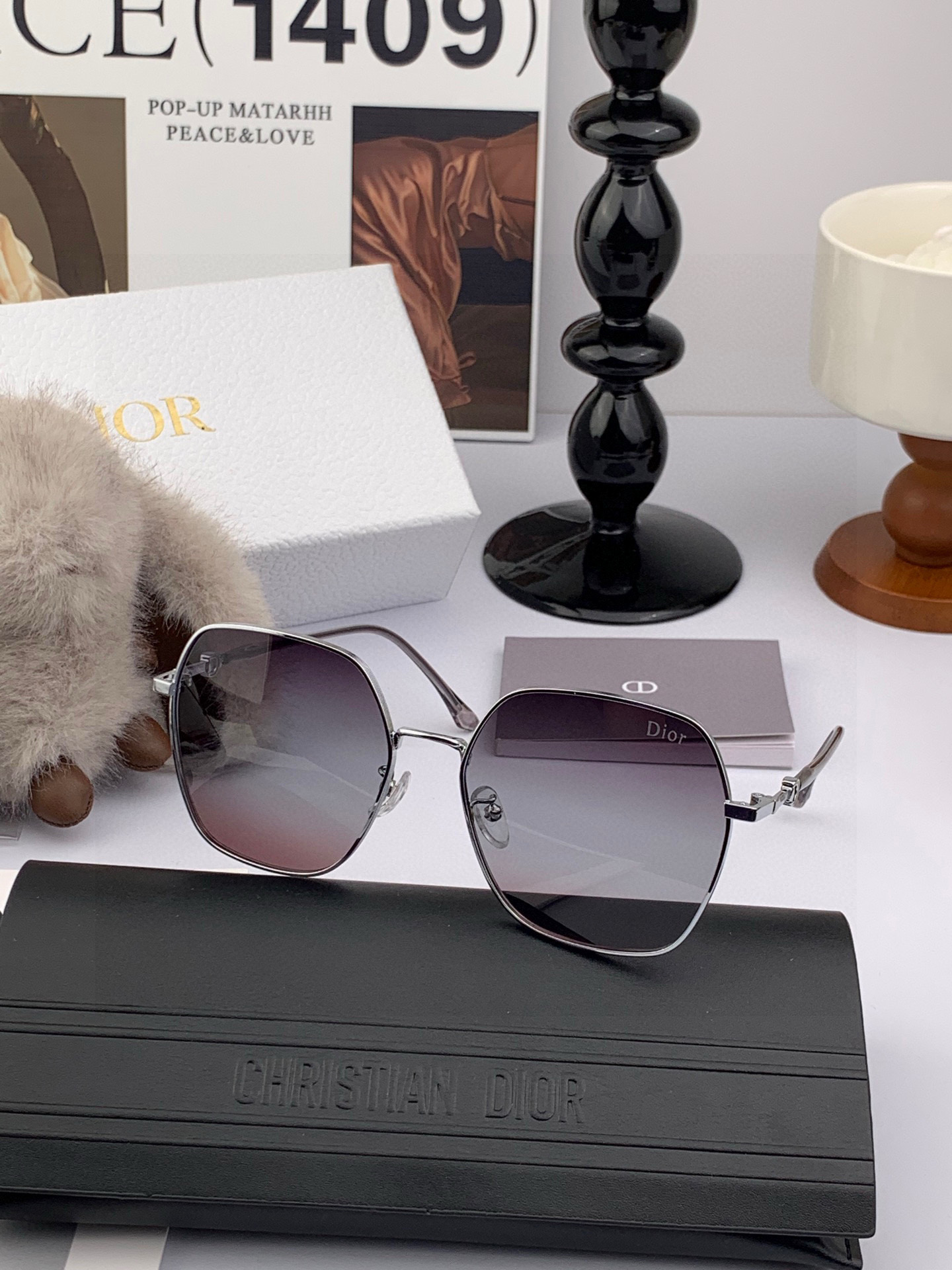 DIOR🌋☔️时尚方框太阳镜顶级奢侈品[强] 高品质[胜利][亲亲]🍦🍨 [得意] 气质非凡😄 🍫🍪女士