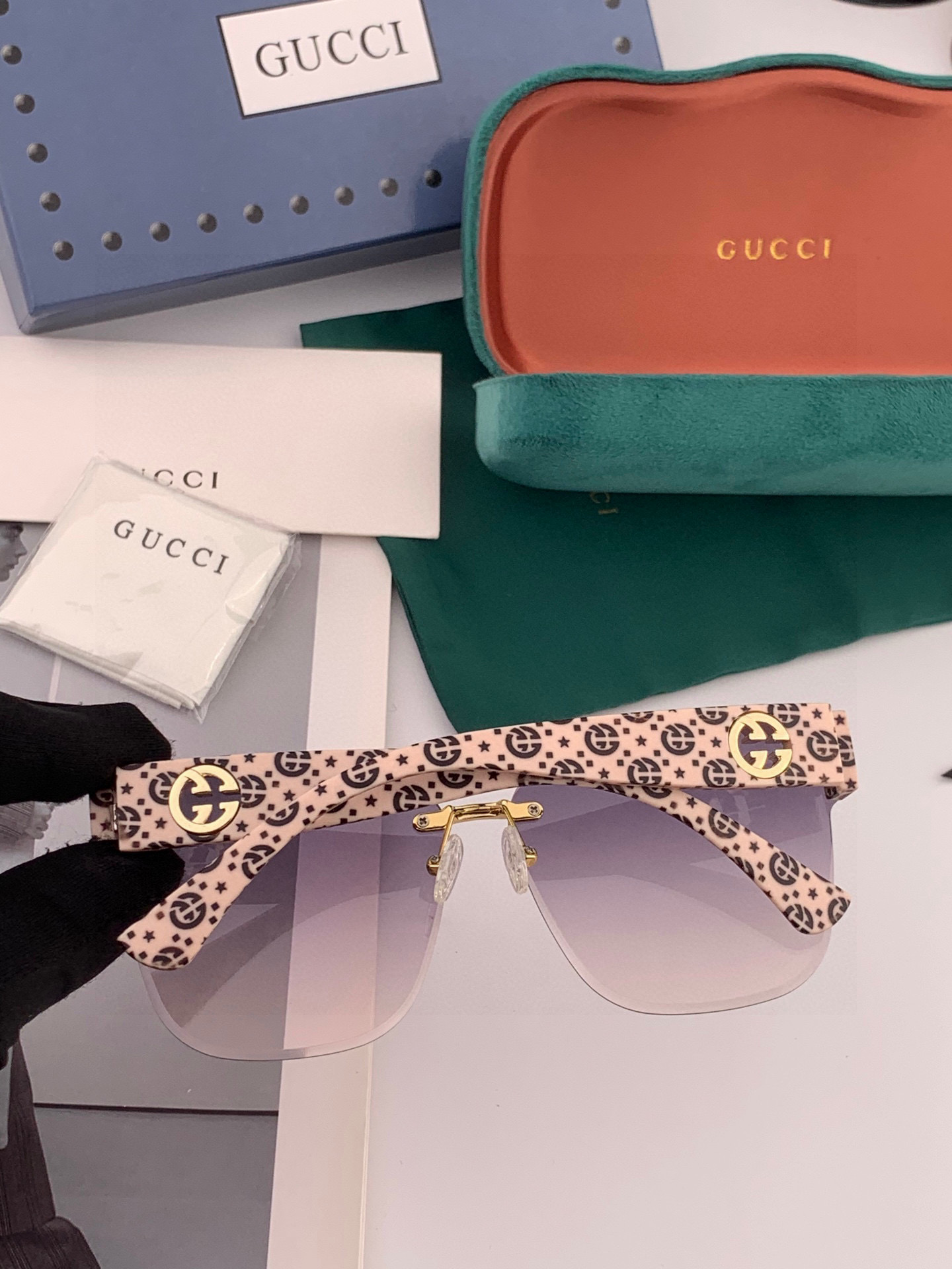 🔺 【GUCCI】2025开春新款 潮流爆款 时尚方框太阳镜 高品质 佩戴舒适 网红潮款墨镜 型号：G5