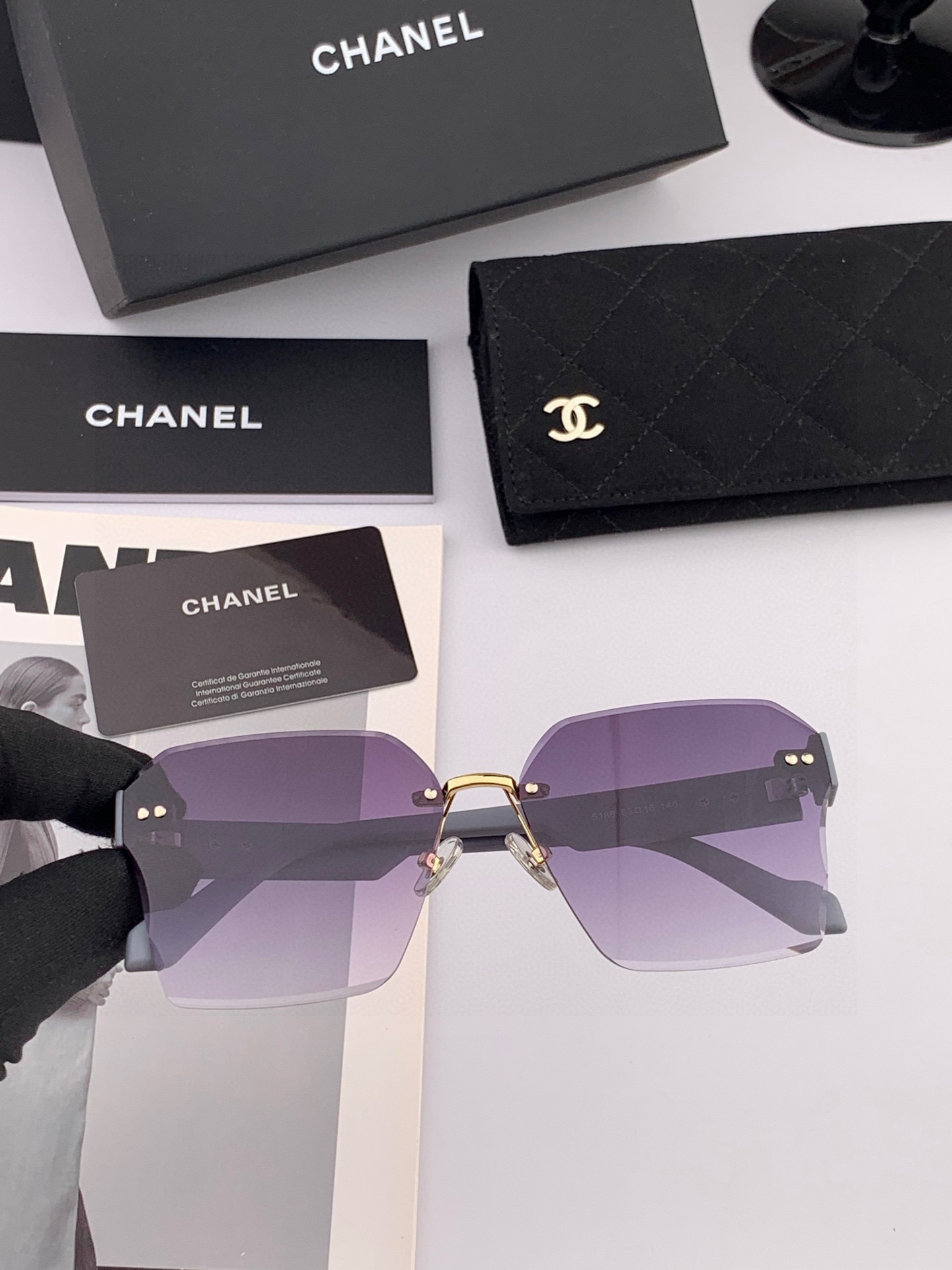 【CHANEL】香奈儿 2025新款潮流爆款 时尚方框太阳镜 佩戴舒适 网红潮款墨镜 女士高清加厚偏光太