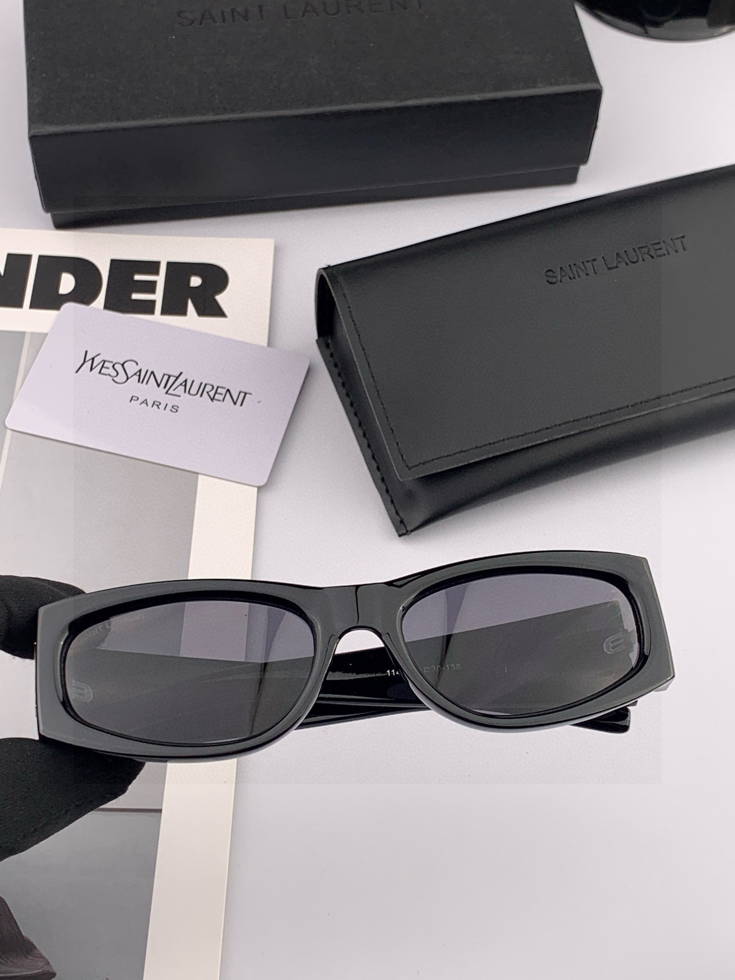 新品SAINTOWEN圣罗兰 官网最新款 独具奢华外观和精致线条 风格华贵典雅 轻盈舒适 众多明星网红追