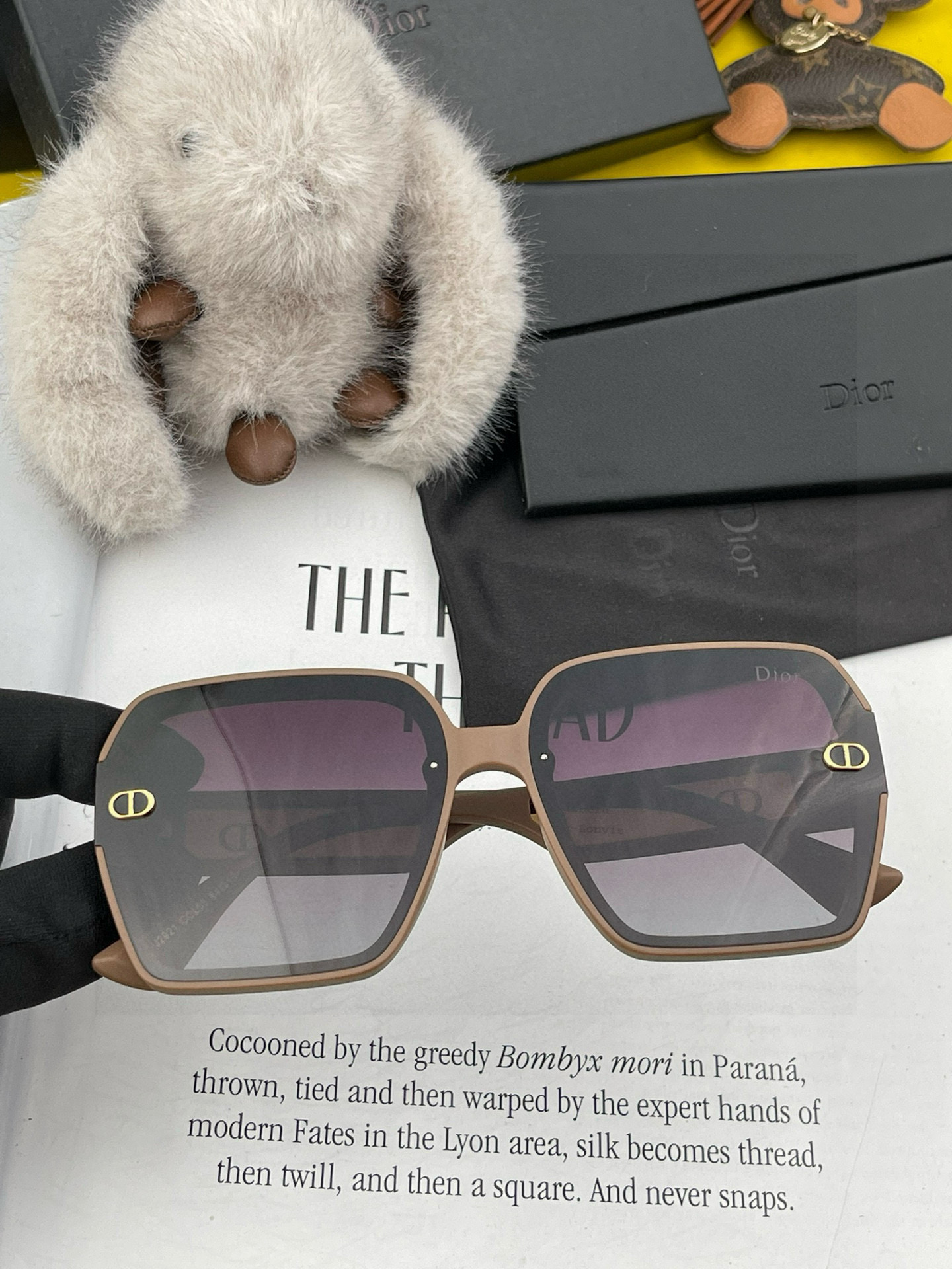 🔺 【DIOR-迪奥】2025开春新款 潮流爆款 时尚方框偏光太阳镜 高品质 佩戴舒适 网红潮款墨镜 型