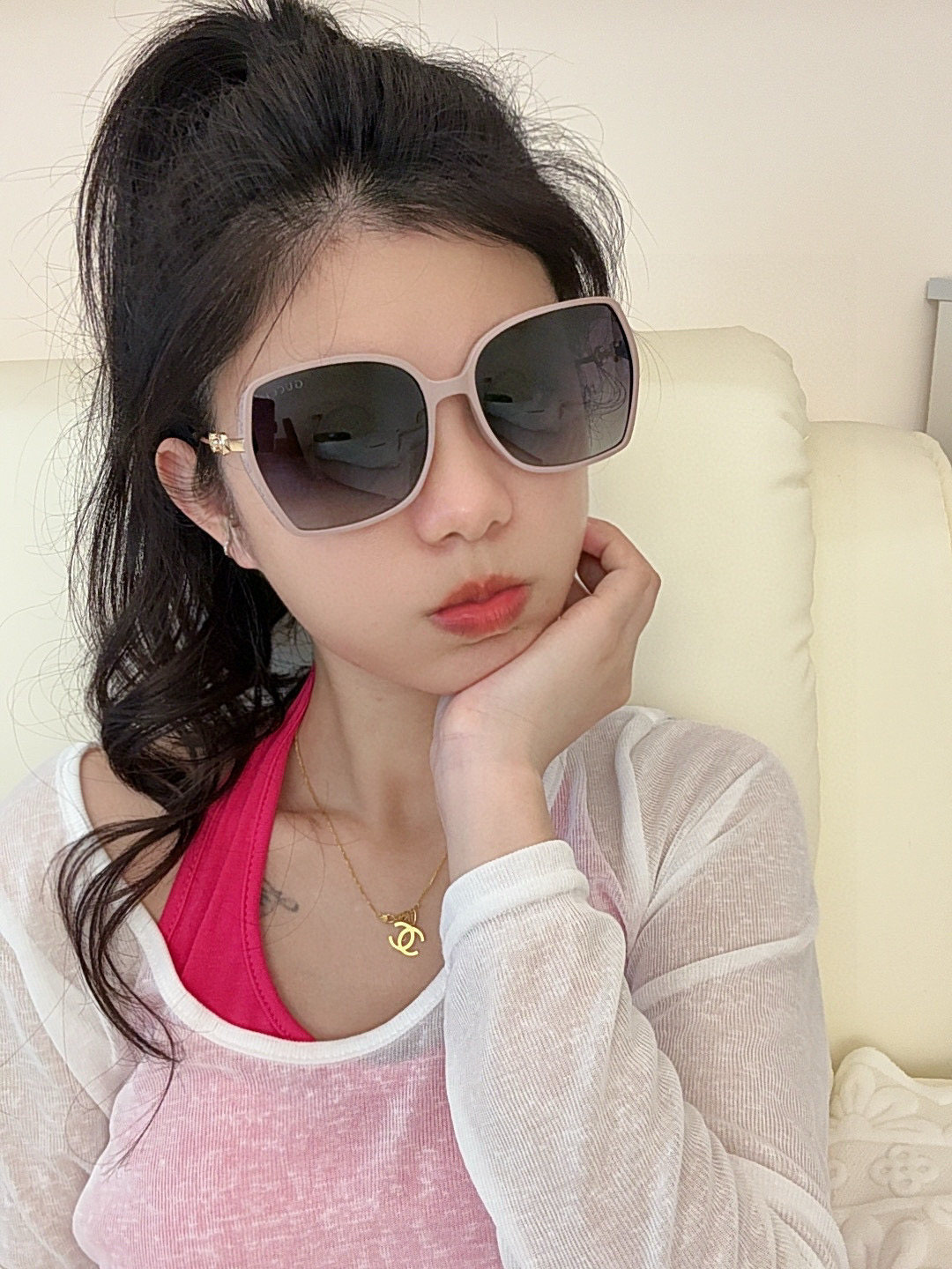 Gucci墨镜2025新款 🔥 方框设计再优雅的同时还能在视觉上修饰脸型，敲显脸小，不挑脸型 复古的马衔