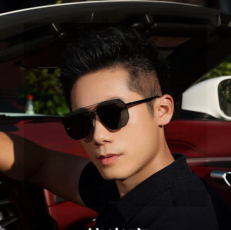 ♦️ GUCCI 2025新款男女情侣款太阳镜多边形墨镜iP电镀永不褪色 超轻超有弹性整幅眼镜无螺丝重要