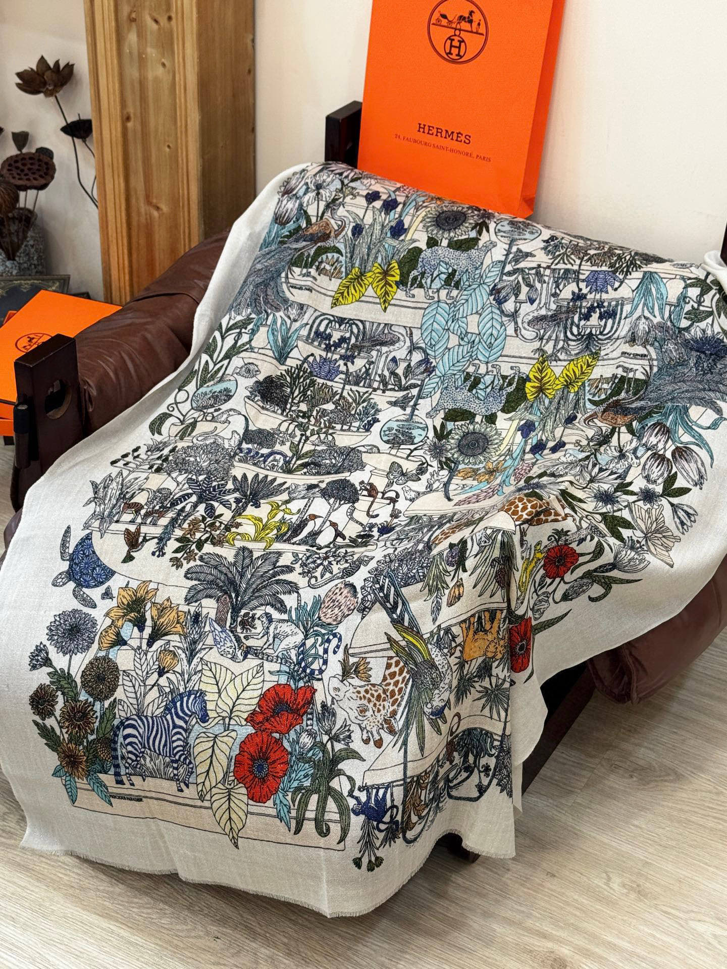 会发光发亮的围巾 羊绒新款🆕👏买了都说好看‼️推荐💕爱马仕双面同色羊绒方巾，【奇珍乐园】顶级工艺超值‼️