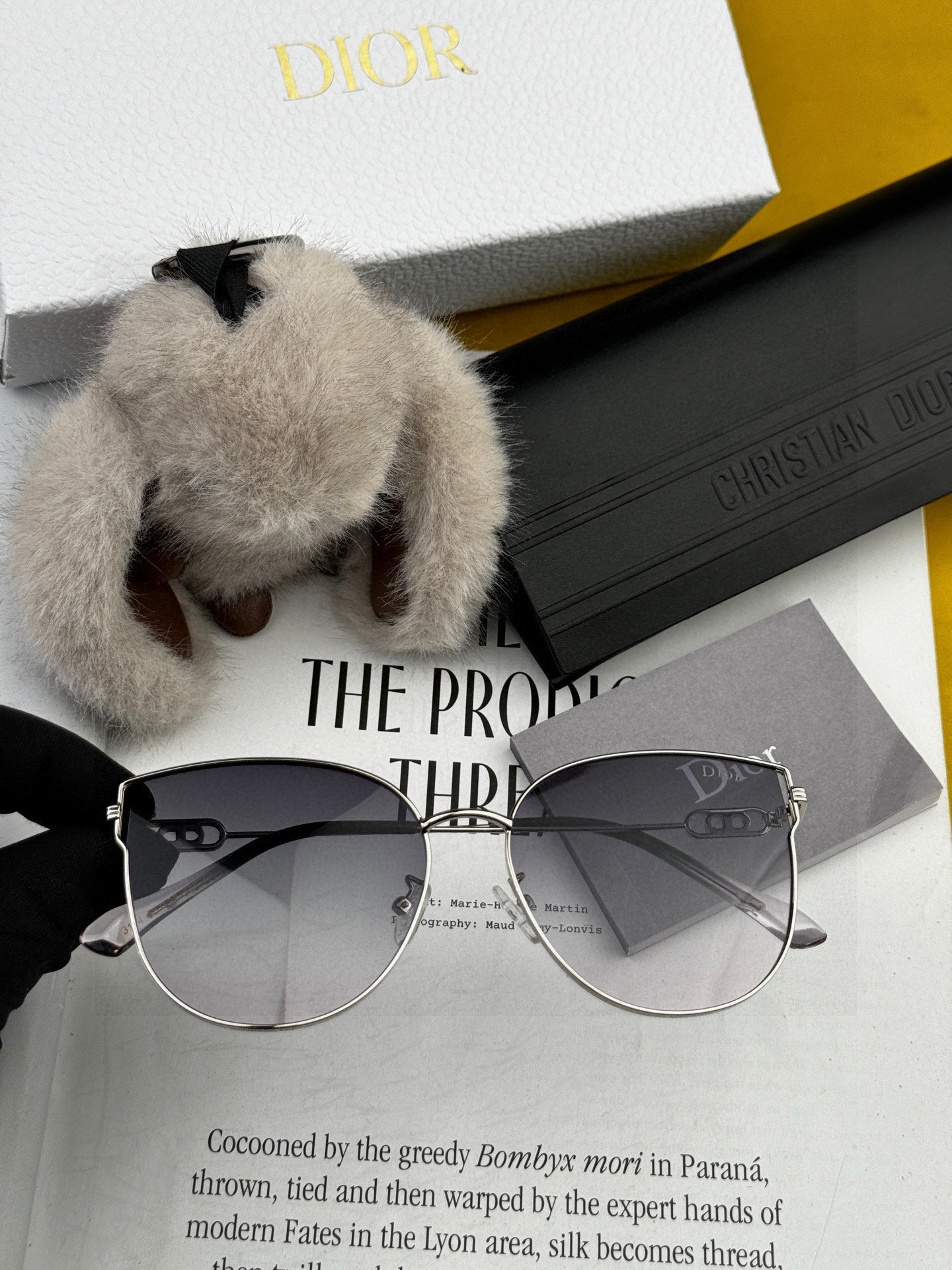 DIOR🌋☔️时尚圆框太阳镜镜片 顶级奢侈品[强] 高品质[胜利][亲亲]🍦🍨 [得意] 气质非凡😄 🍫