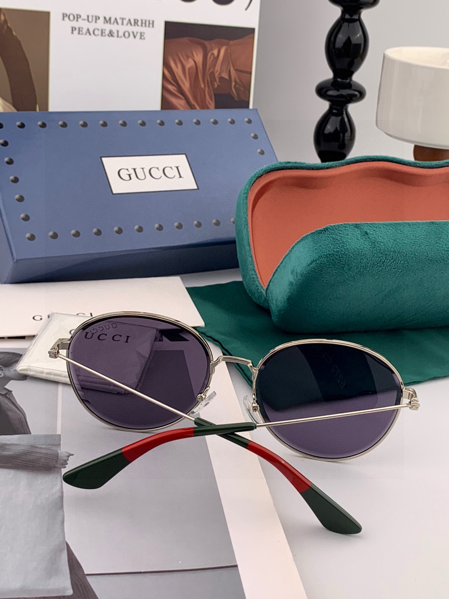 GUCCI 新款尼龙偏光太眼镜，无框钻石 切边更有质感，大气女人范儿，大脸小脸都好看 ！型号：G0299