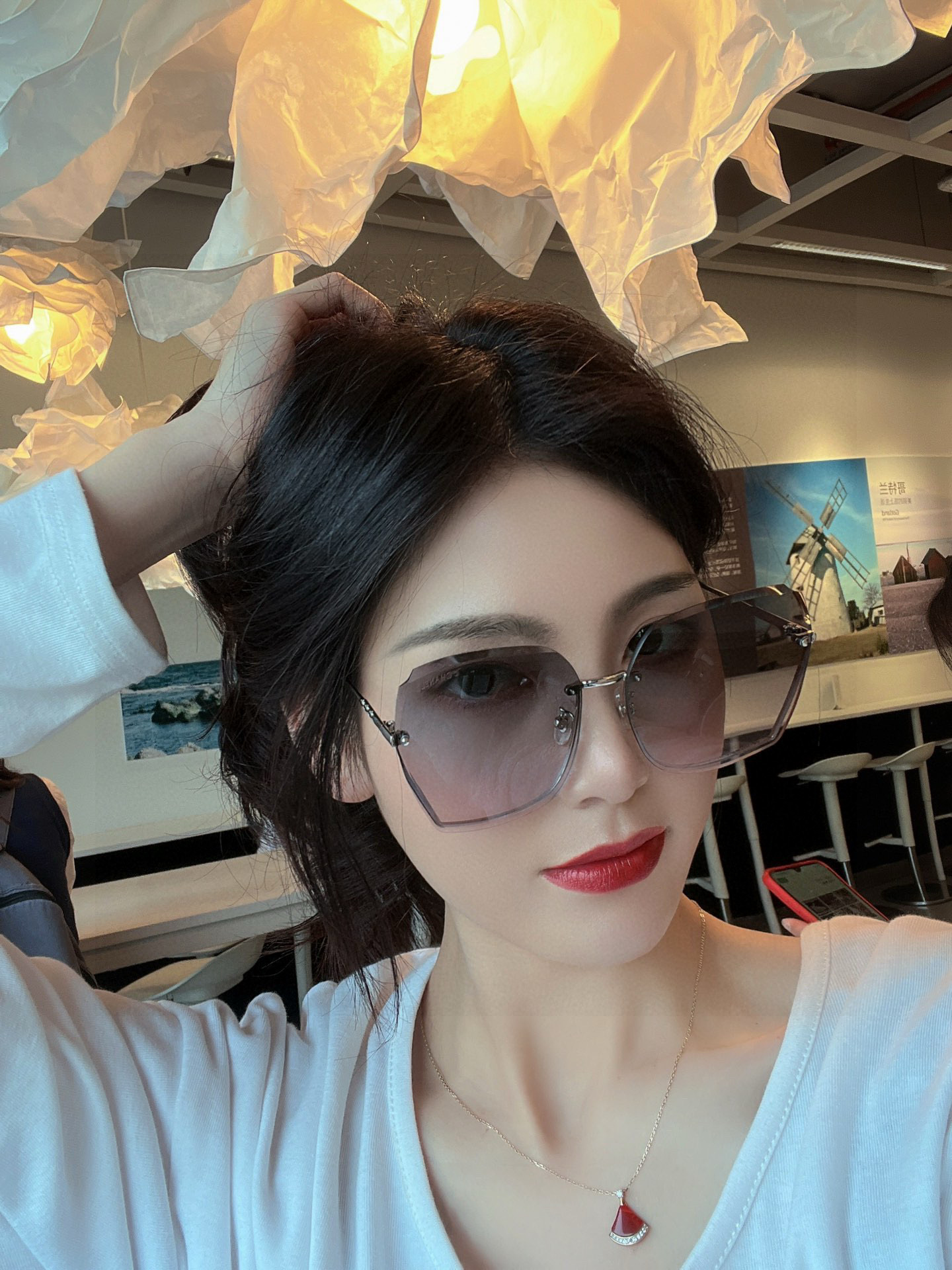 香奈儿新款✨女士开车大框多边形设计 💅🏻💅🏻超轻镜框推荐☝👓完美品质 💋 适合各种脸型💋太阳镜 无框设计