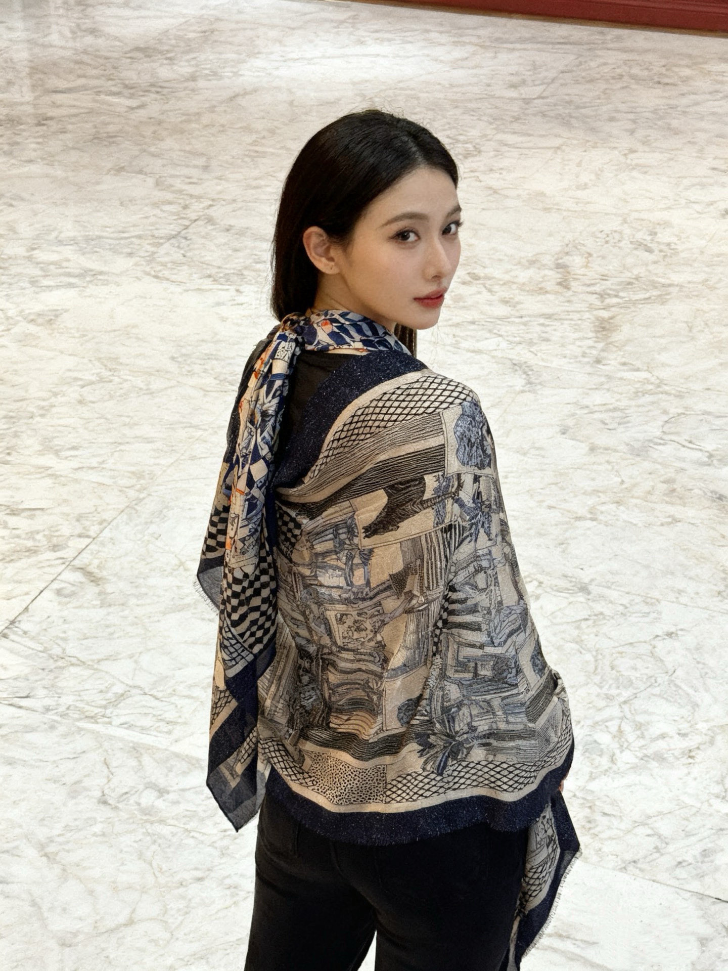 会发光发亮的围巾 爱马仕 专柜同步 买了都说好看羊绒印花‼️推荐💕顶级工艺超值‼️爱马仕专柜爆款🎁🎁羊绒