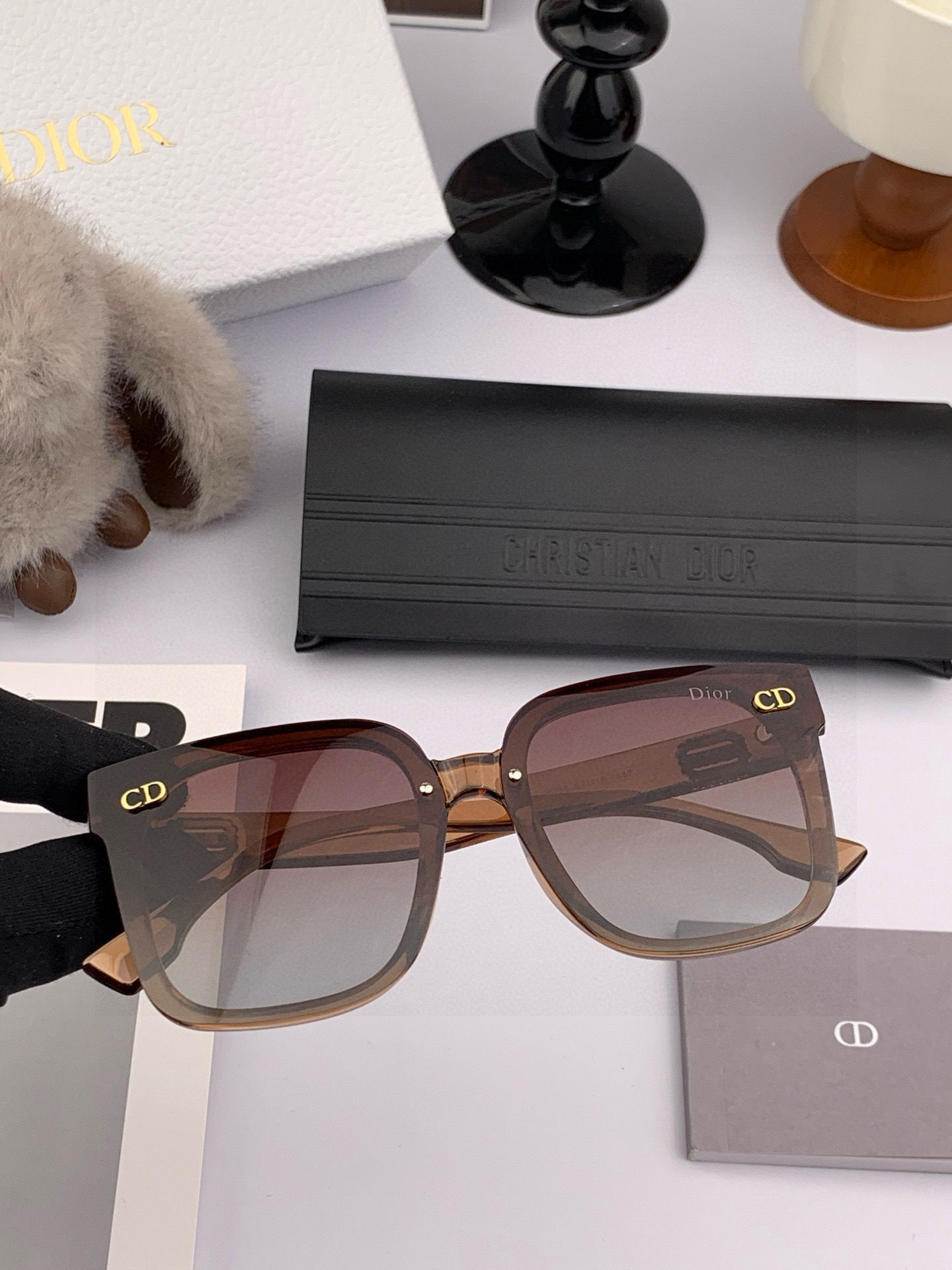 TR版本-偏光【独家大牌太阳镜无滤镜‼实拍上架 Dior官网最新发布新款太阳镜🕶，注意⚠我们是高清镜片，