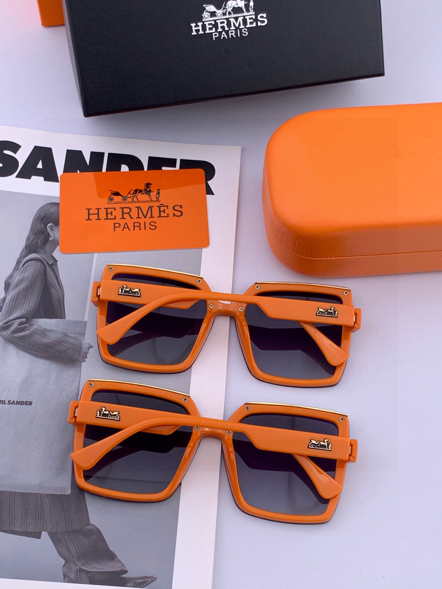 【TR偏光系列】爱马仕 经典的方框设计，不挑脸型，无论搭配大衣还是连衣裙都非常显气质尼龙偏光镜片预防紫外