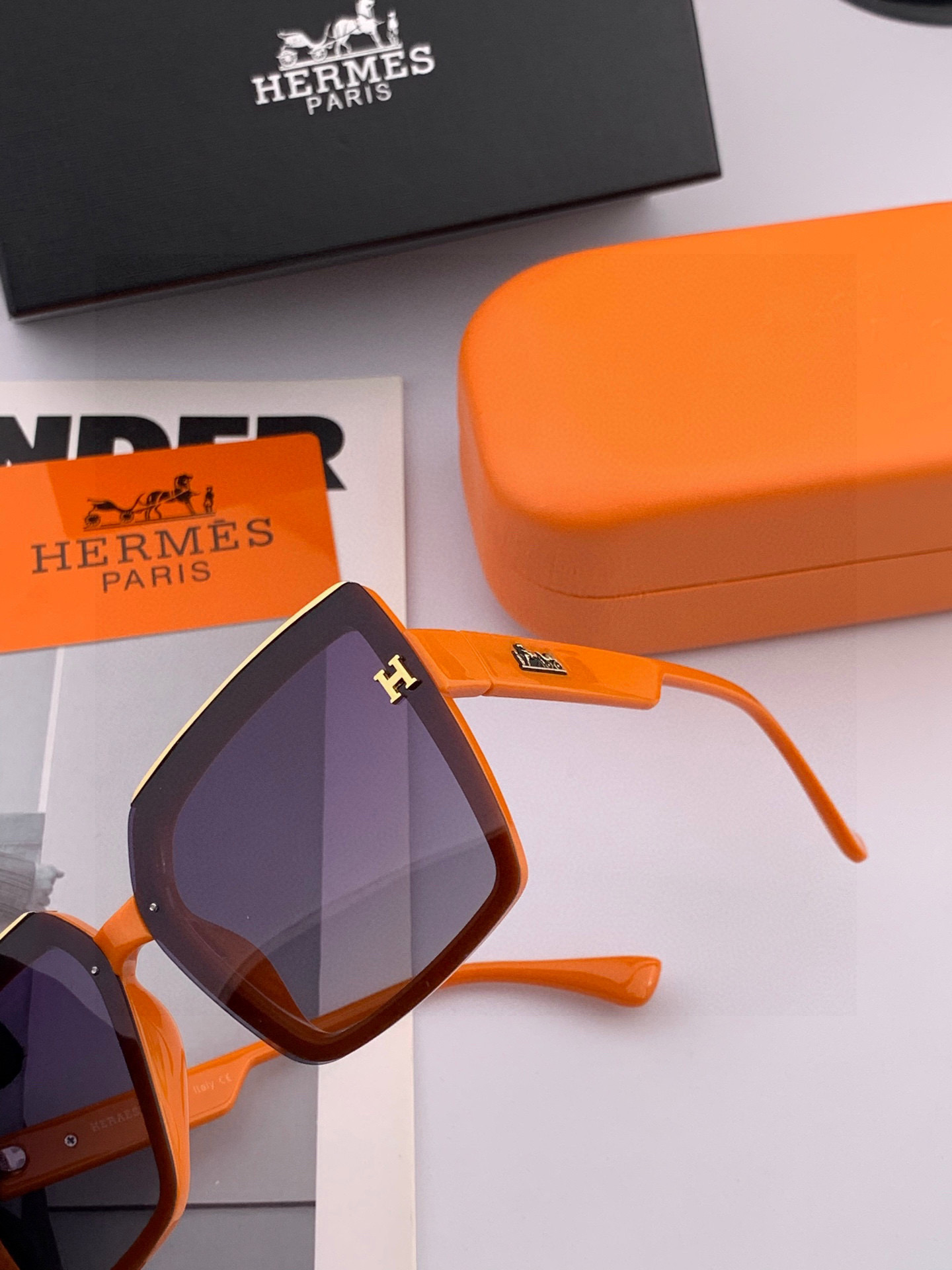 【TR偏光系列】爱马仕 经典的方框设计，不挑脸型，无论搭配大衣还是连衣裙都非常显气质尼龙偏光镜片预防紫外