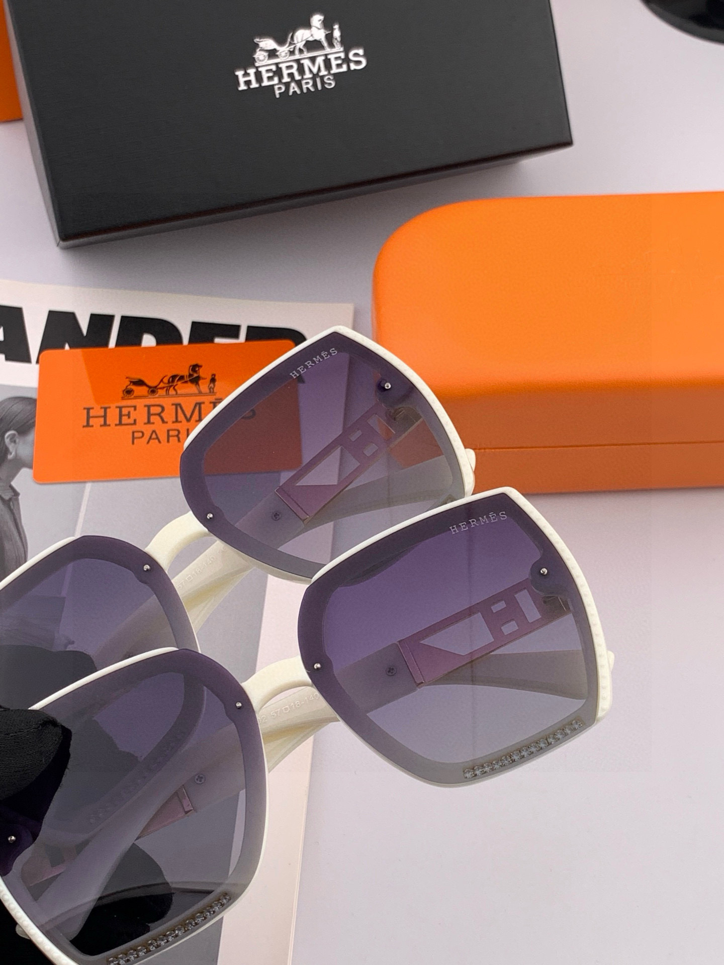 2025新款 爱马仕女士偏光太阳镜🕶️ 宝丽来高清镜片🎉高品质TR-90镜框 时尚百搭！型号：H2230