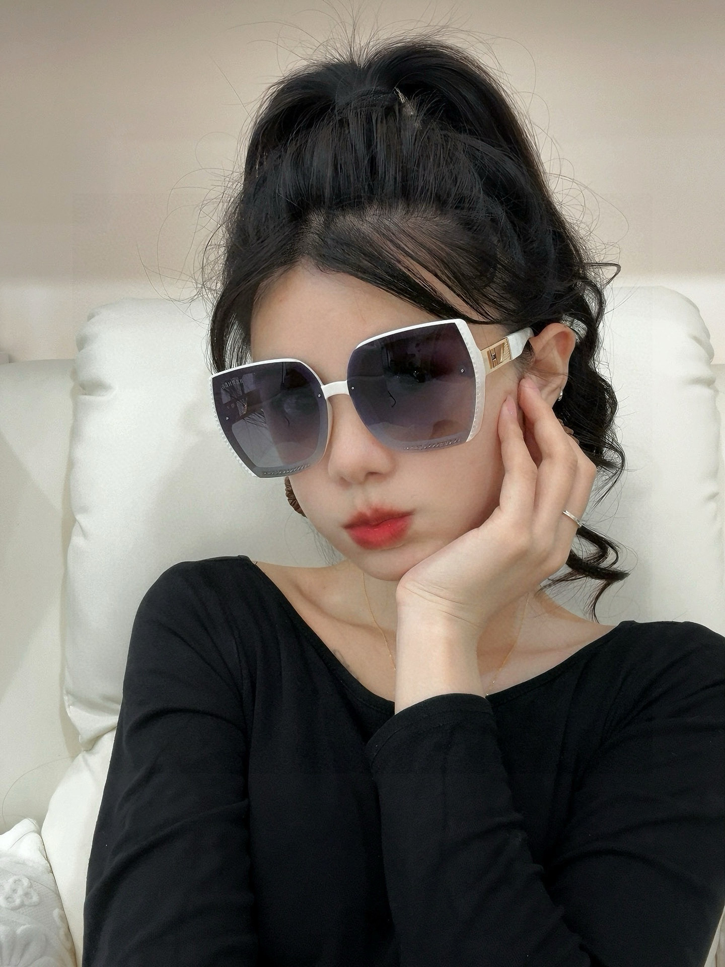 2025新款 爱马仕女士偏光太阳镜🕶️ 宝丽来高清镜片🎉高品质TR-90镜框 时尚百搭！型号：H2230