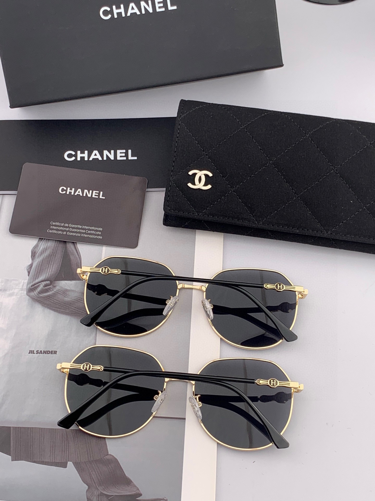 🔺 香奈儿 🔻2025官方新款 众多明星同款[色]‼️‼️新款大框偏光墨镜 🌈🌈宝丽来超清加厚太阳镜🔝🔝