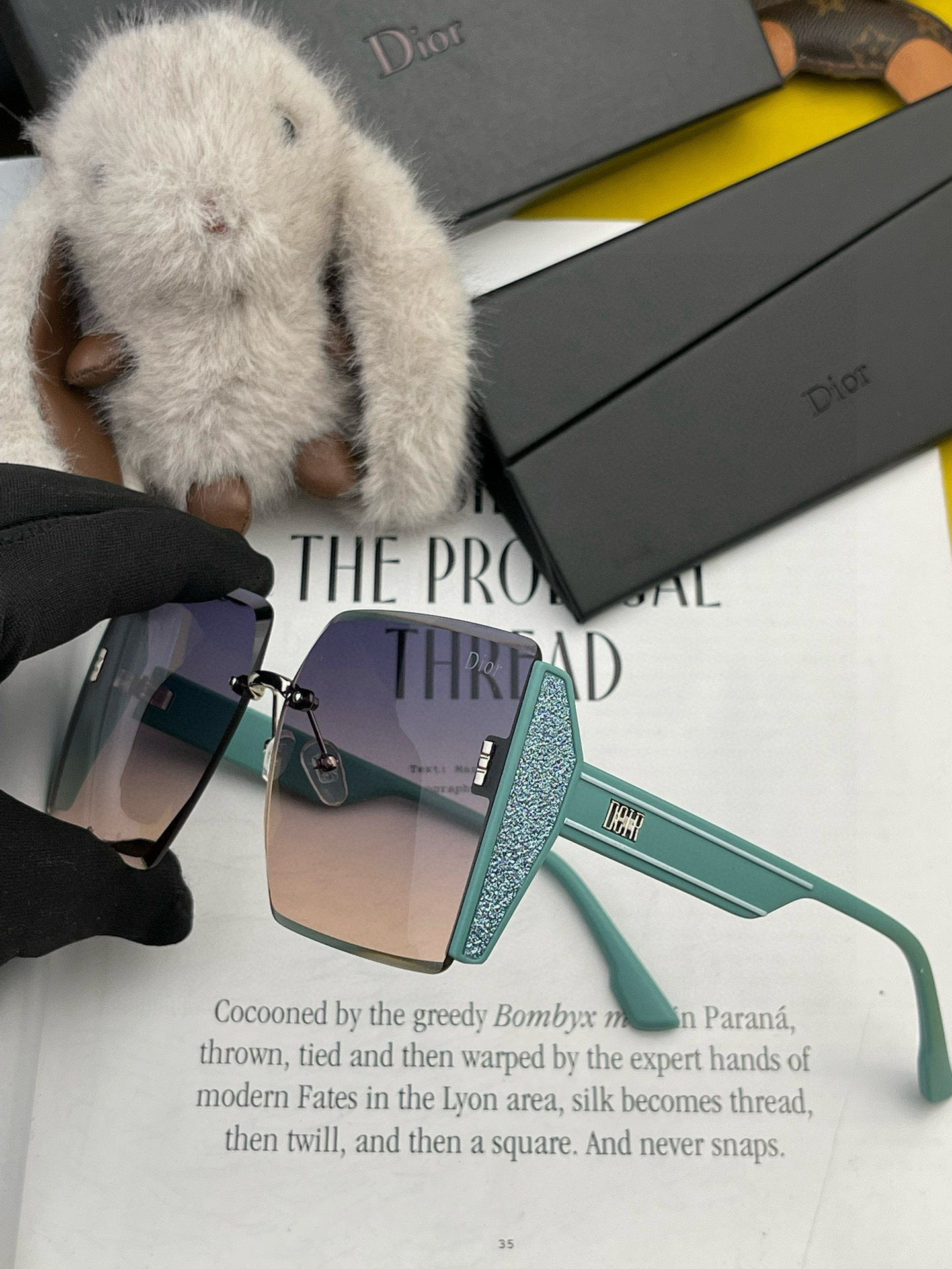 DIOR 2025新款女士方框太阳眼镜 开车墨镜 新款金属无框太阳镜 时尚大方 舒适轻盈 精致奢华 超轻