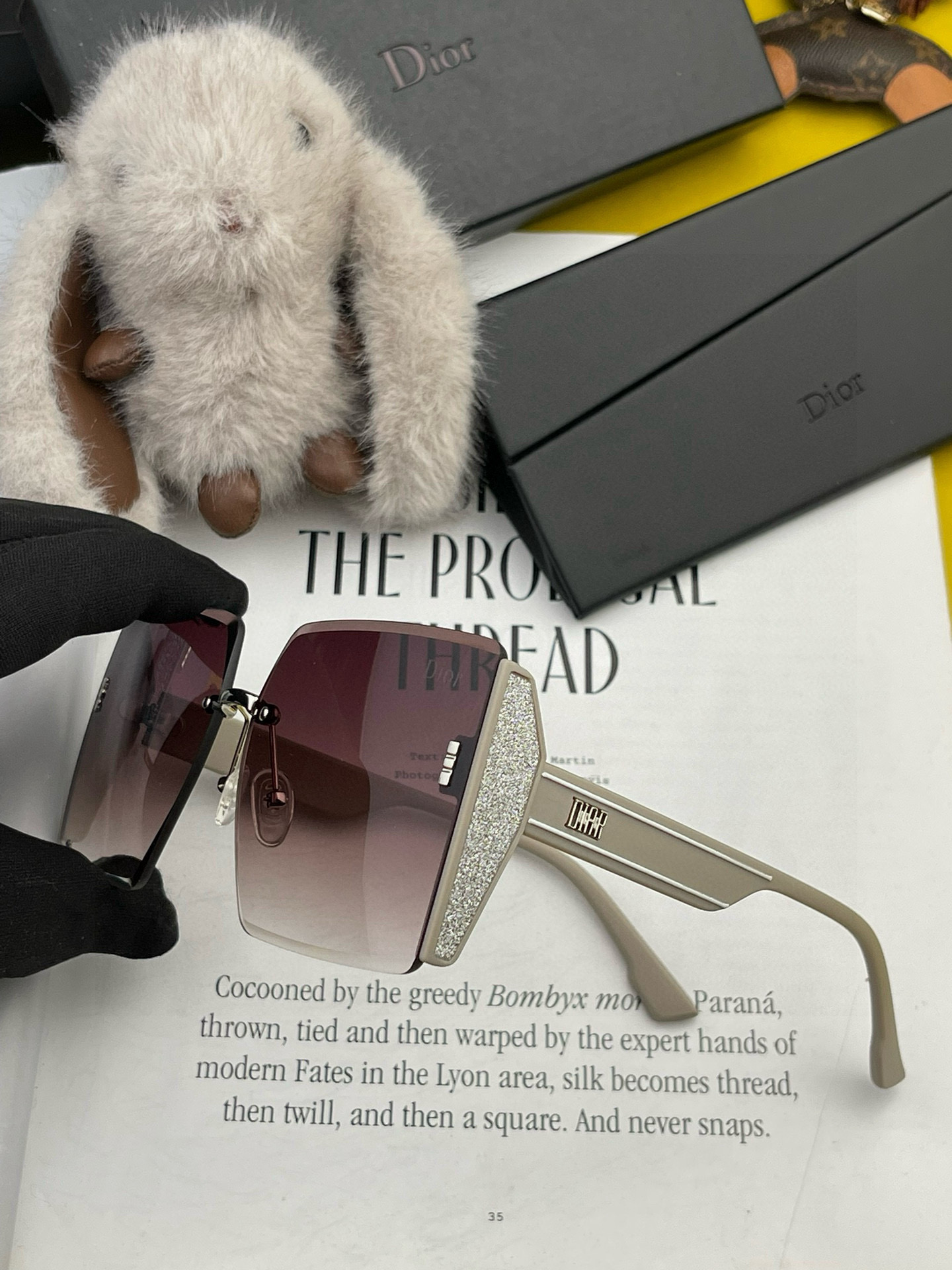 DIOR 2025新款女士方框太阳眼镜 开车墨镜 新款金属无框太阳镜 时尚大方 舒适轻盈 精致奢华 超轻