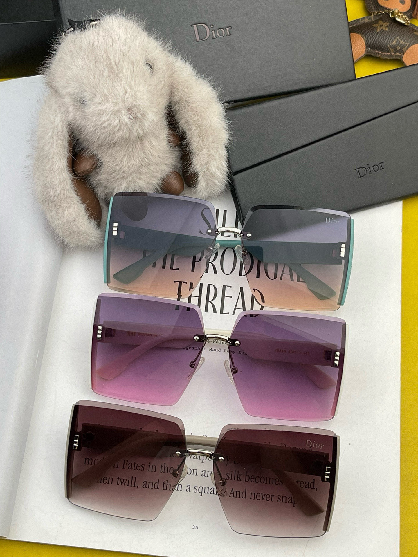 DIOR 2025新款女士方框太阳眼镜 开车墨镜 新款金属无框太阳镜 时尚大方 舒适轻盈 精致奢华 超轻