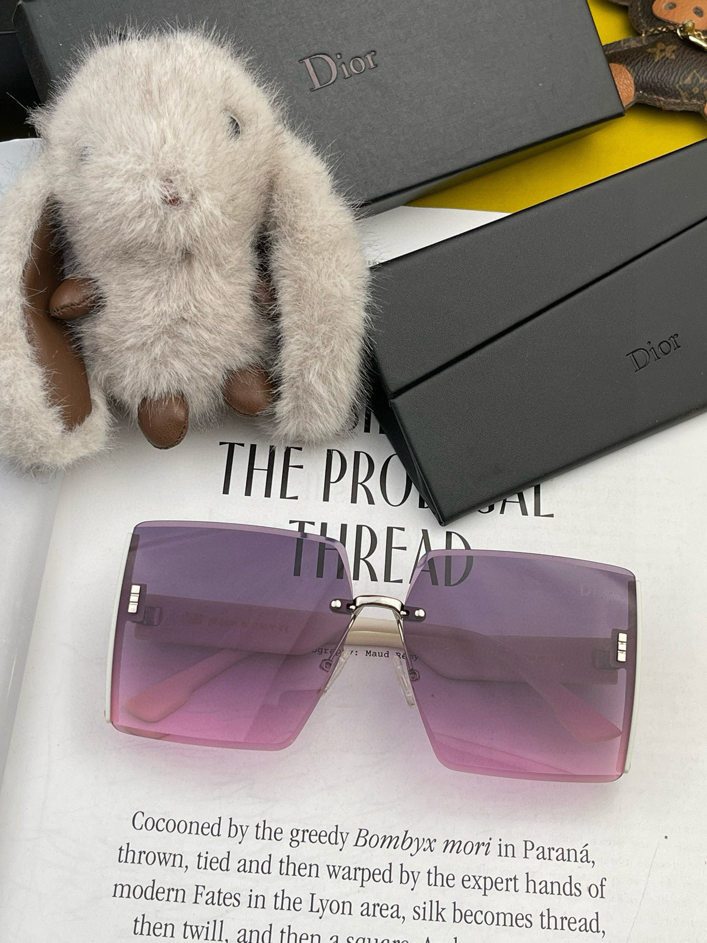 DIOR 2025新款女士方框太阳眼镜 开车墨镜 新款金属无框太阳镜 时尚大方 舒适轻盈 精致奢华 超轻
