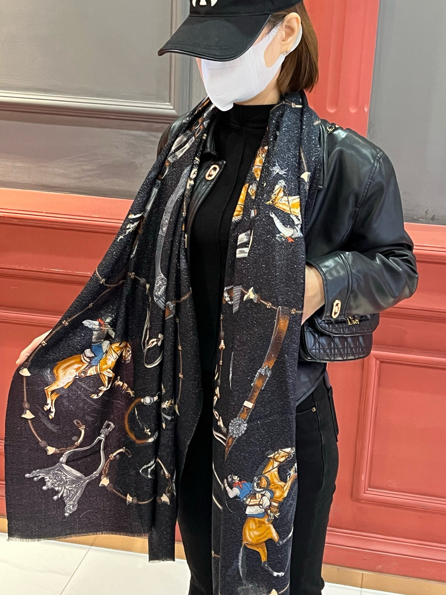 会发光发亮的围巾 新款🆕🏇🏇买了都说好看‼️推荐💕顶级工艺超值‼️爱马仕专柜爆款🎁💟立体呈现图案纹路实物