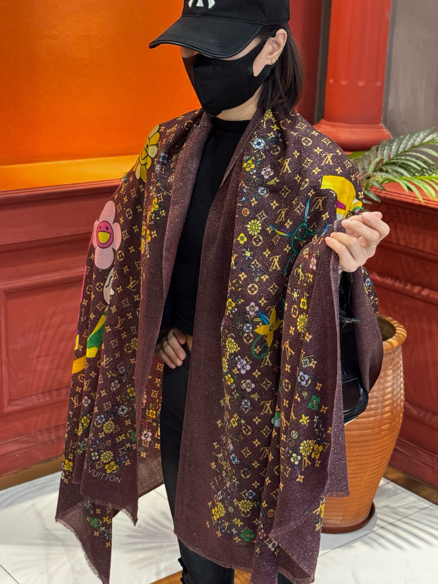 会发光发亮的围巾25年新品🌈上新 专柜同步材质 LV x TM Monogram SuPerflat F