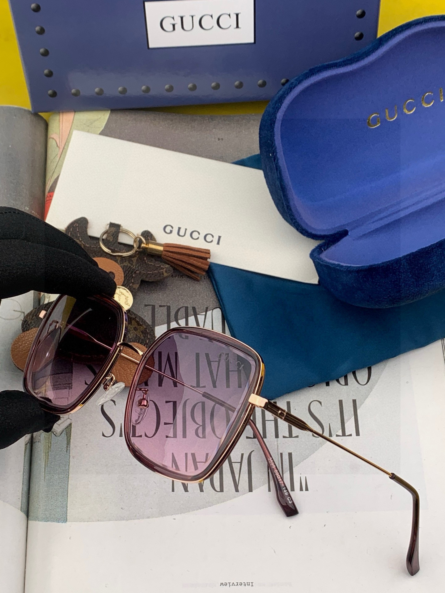 GUCCI 2025开春新款太阳镜 各路网红纷纷带起气场满分‼️ 俏皮甜美.上脸效果更佳.金属质感超好 