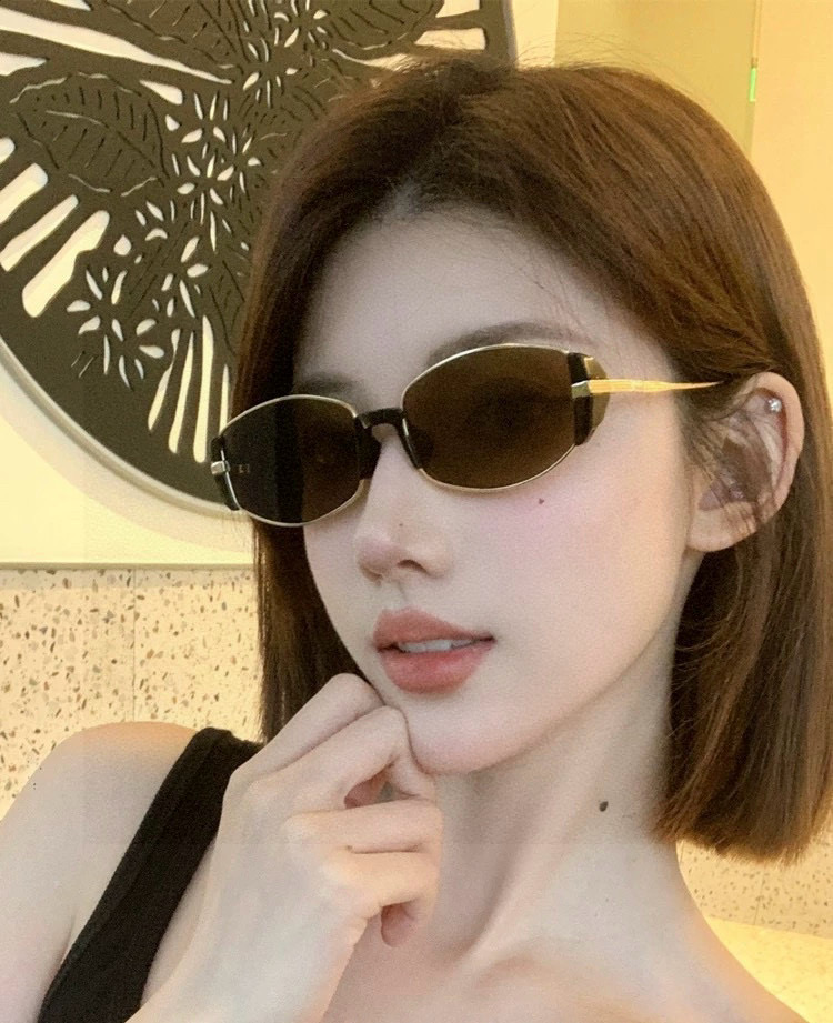 🔺 Gucci 🔻2025官方新款 众多明星同款[色]‼️‼️新款大框偏光墨镜 🌈🌈宝丽来超清加厚太阳镜