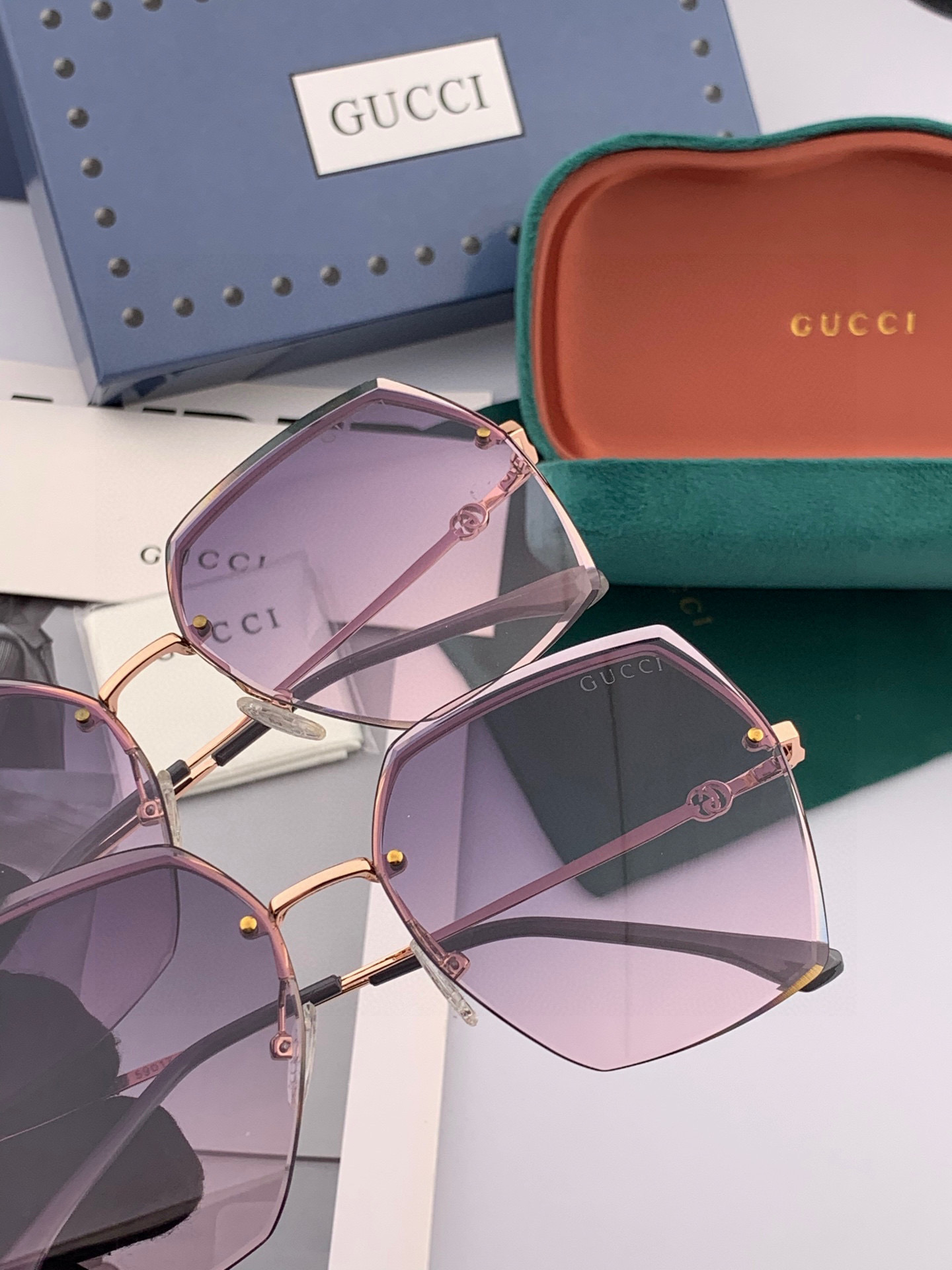 【GUCCI】 新款尼龙太眼镜，无框钻石 切边更有质感，大气女人范儿，大脸小脸都好看 ！型号：G1240