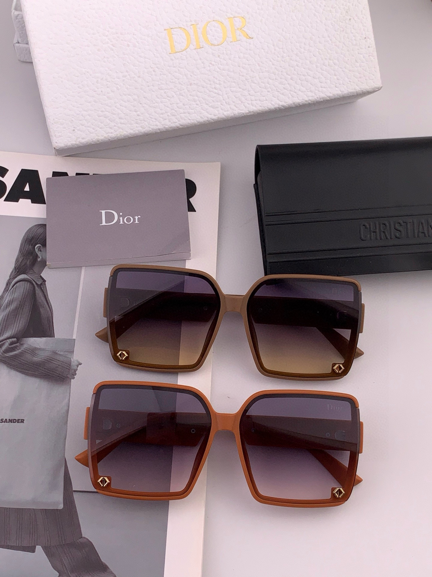 🔺 【DIOR-迪奥】2025开春新款 潮流爆款 时尚方框偏光太阳镜 高品质 佩戴舒适 网红潮款墨镜 女