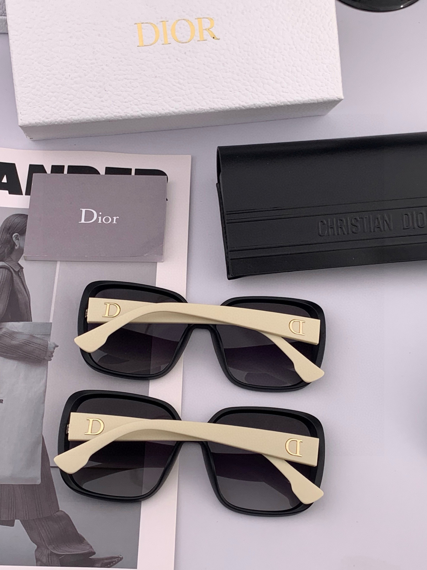 【CHANEL】2025新款 香奈儿 时尚百搭大方框，别致半框设计 大气风格 全新清新配色，街拍气质护目