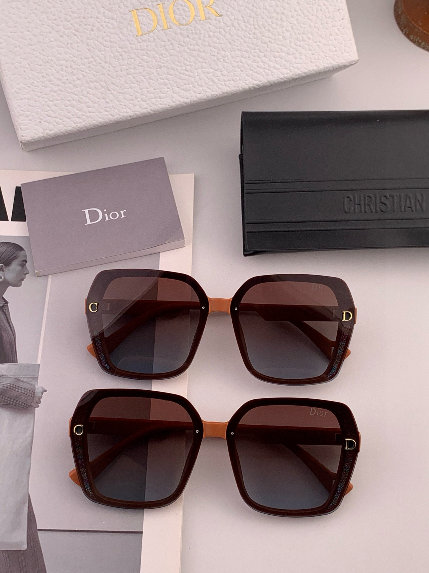 【DIOR-迪奥】开春新款 潮流爆款 时尚方框偏光太阳镜 高品质 佩戴舒适 网红潮款墨镜 型号：CD69