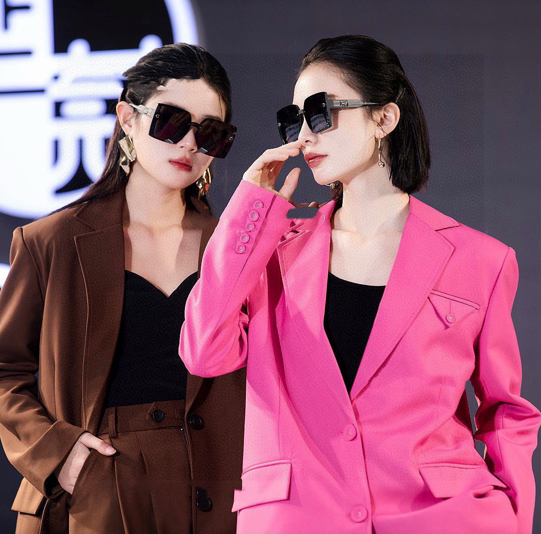 🔺 【DIOR-迪奥】2025开春新款 潮流爆款 时尚方框偏光太阳镜 高品质 佩戴舒适 网红潮款墨镜 型