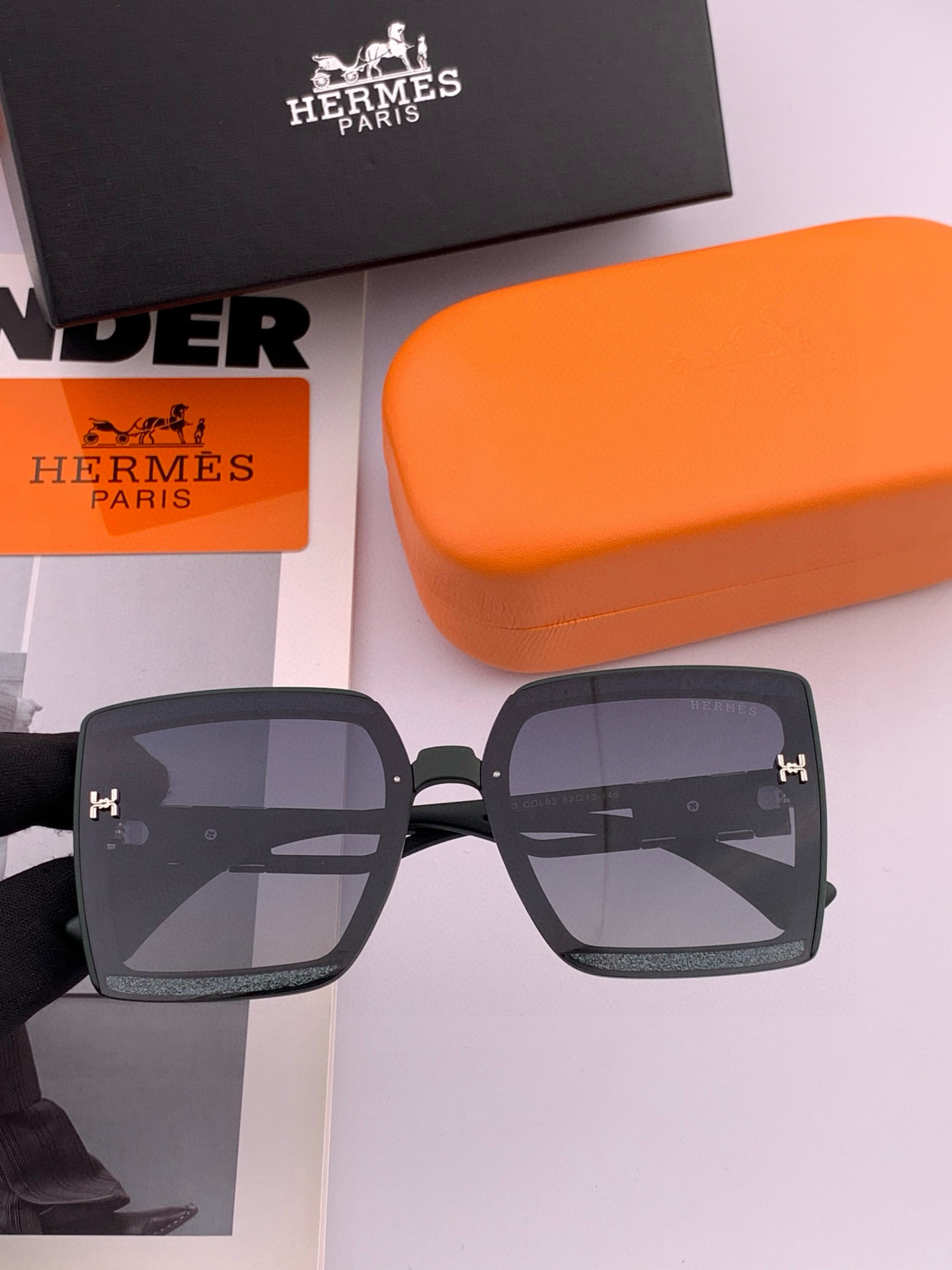 【TR偏光系列】爱马仕 经典的方框设计，不挑脸型，无论搭配大衣还是连衣裙都非常显气质尼龙偏光镜片预防紫外