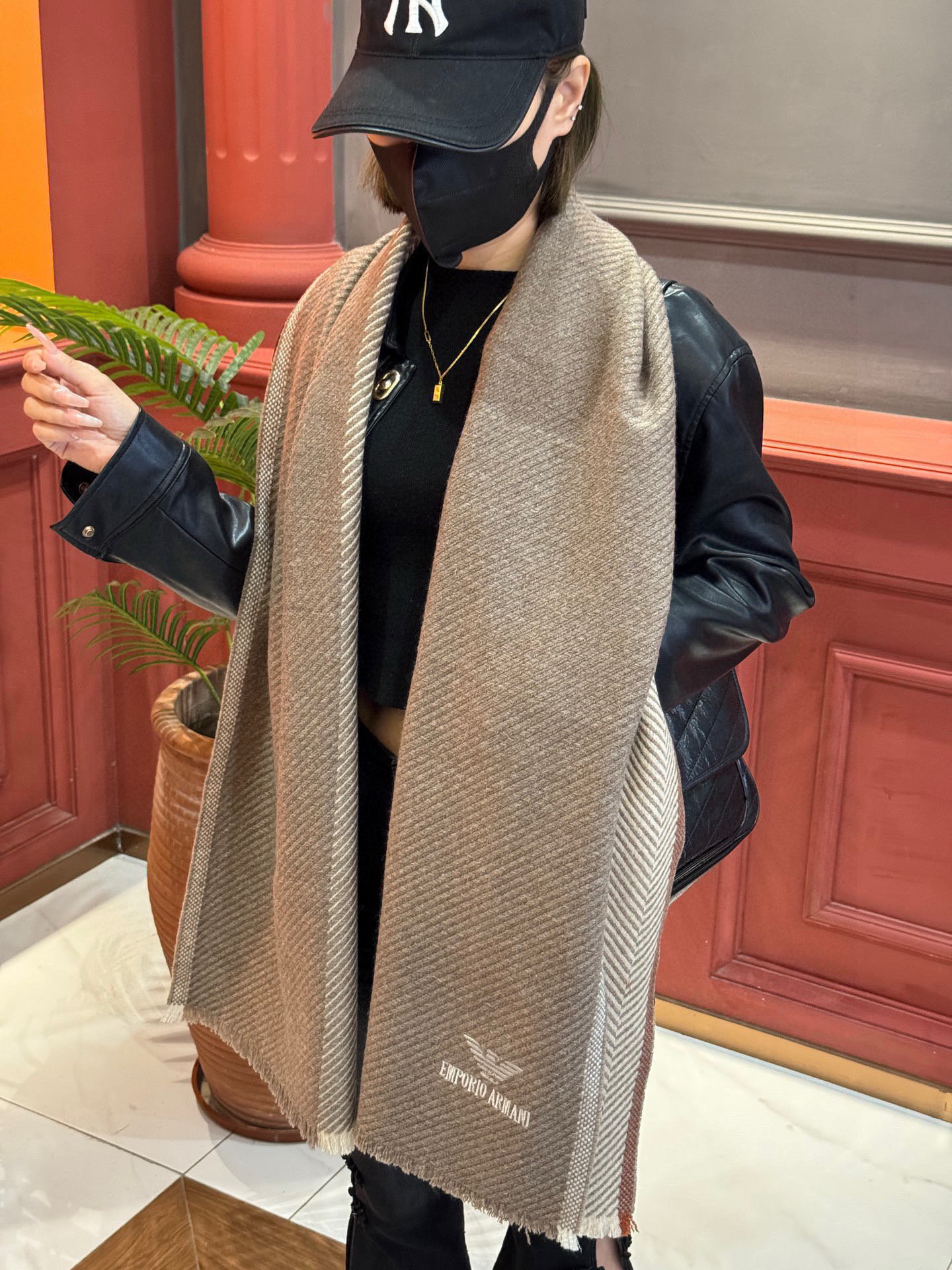 EMPORIO ARMANI。EA阿玛尼。秋冬新品，男士羊绒围巾。，无敌贴身质感，弹力极好，超级搭配王，