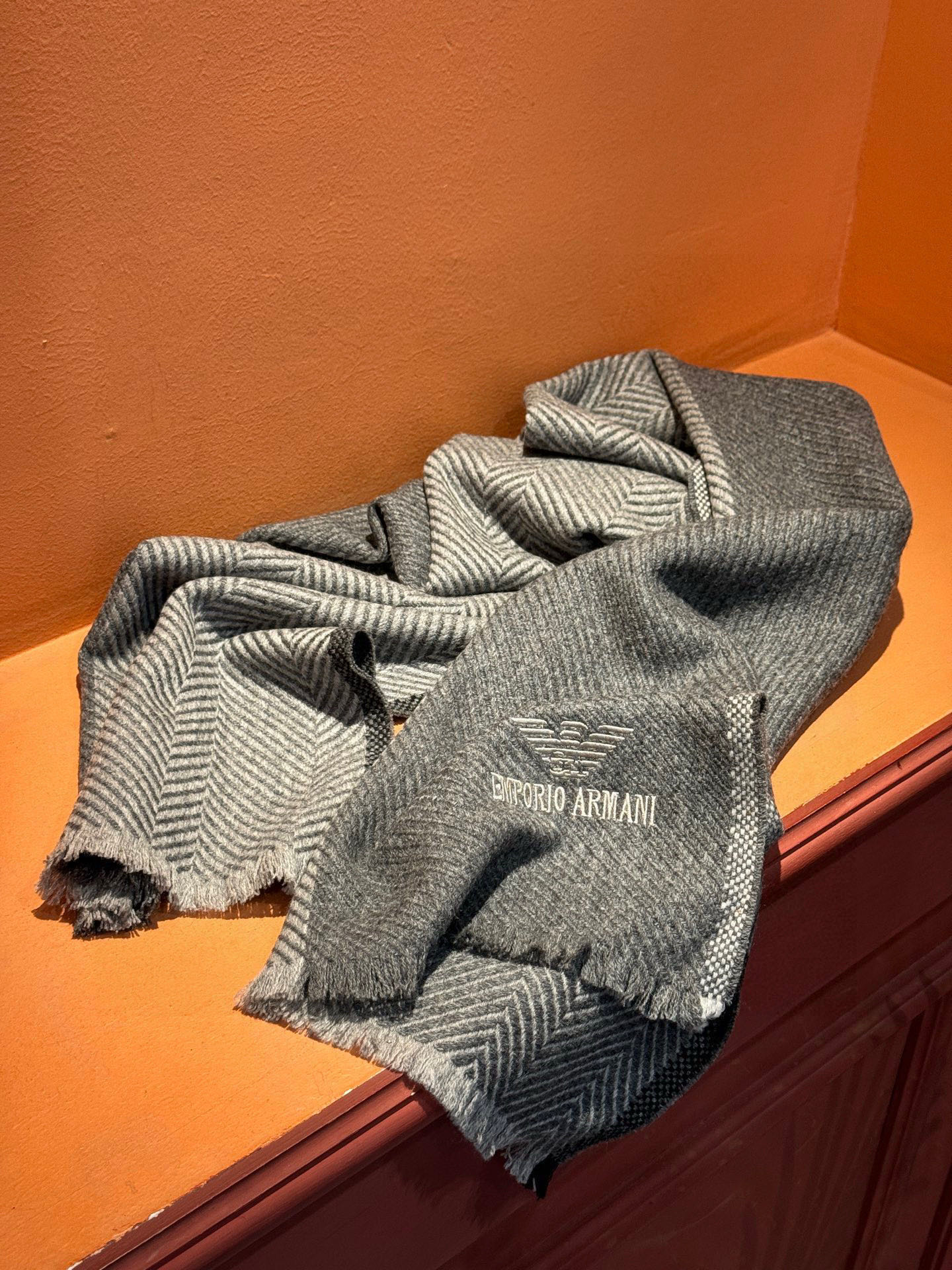 EMPORIO ARMANI。EA阿玛尼。秋冬新品，男士羊绒围巾。，无敌贴身质感，弹力极好，超级搭配王，