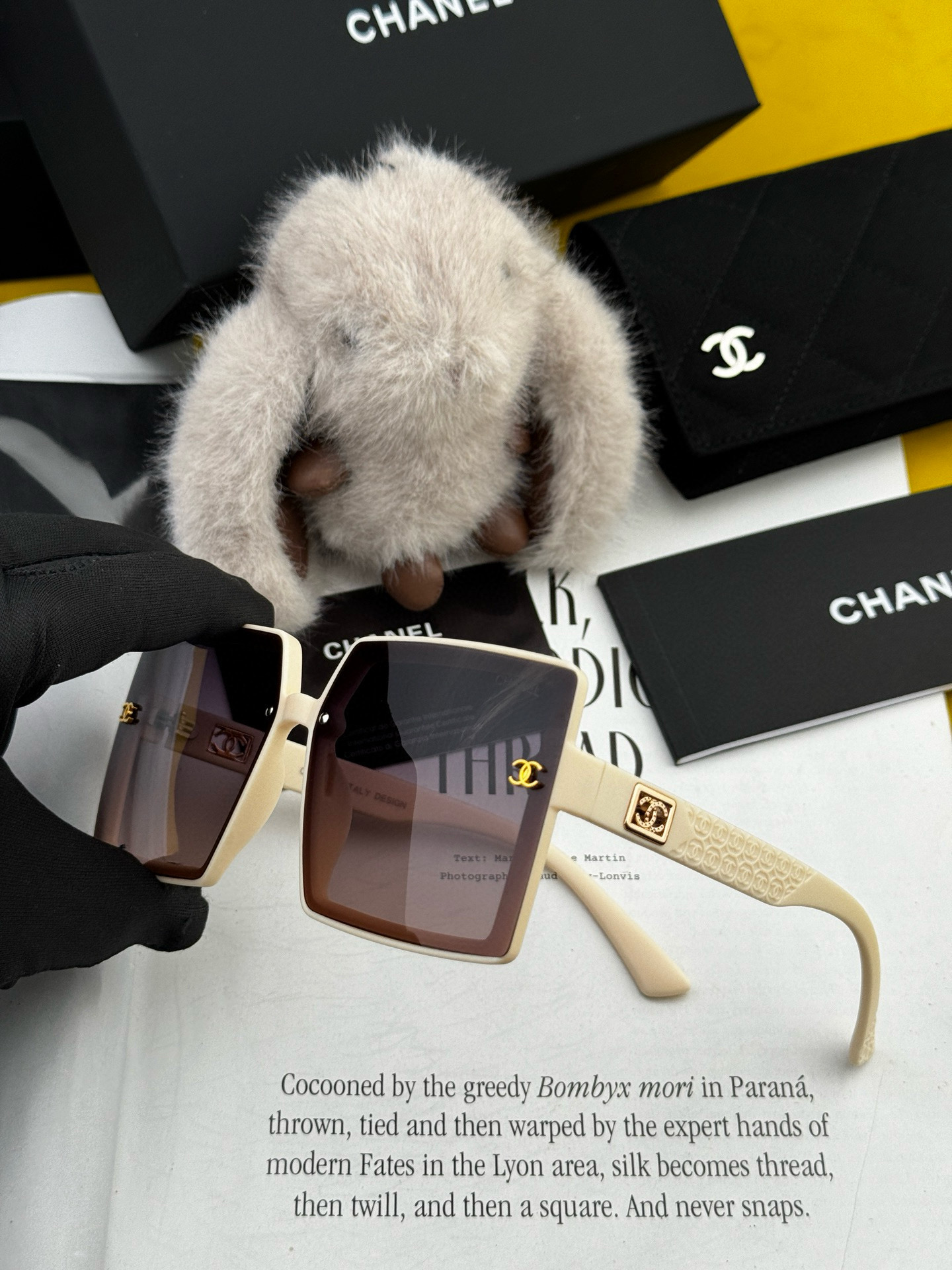 【CHANEL】香奈儿 2025新款潮流爆款 时尚方框太阳镜 佩戴舒适 网红潮款墨镜 女士高清加厚偏光太