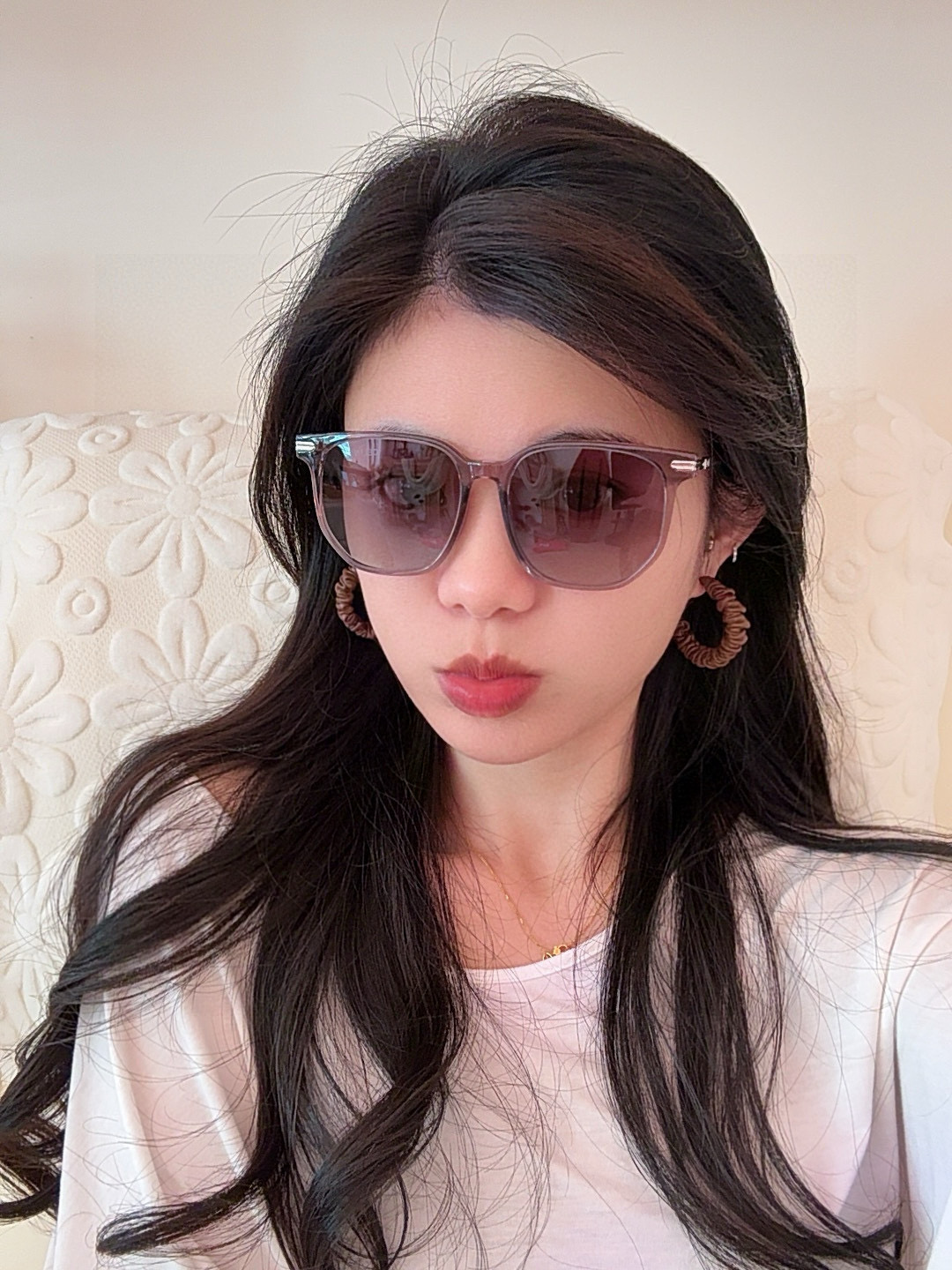 🌷🌷瑟琳新款到货🆕🆕TR材制作而成[酷][酷]高品质 2️⃣色潮品[强][强]大框型太阳镜➕简约logo