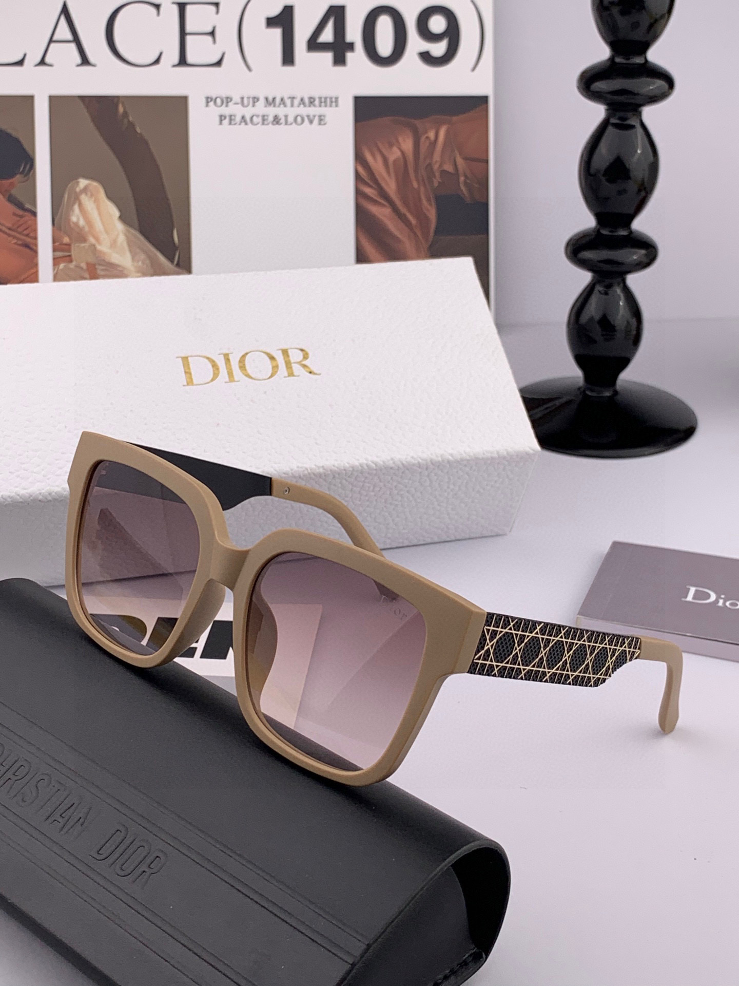 🔺 【DIOR-迪奥】2025开春新款 潮流爆款 时尚方框太阳镜 高品质 佩戴舒适 网红潮款墨镜 型号：