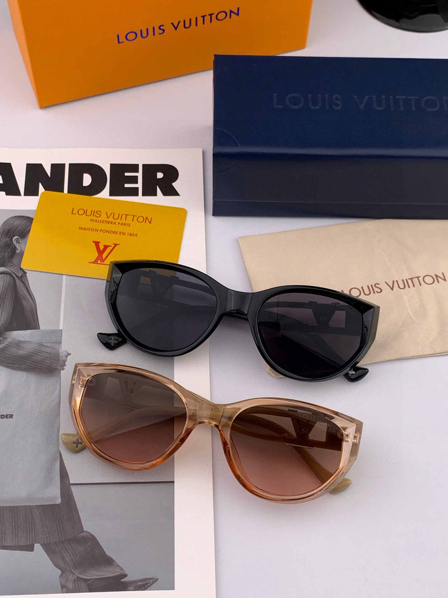 LV 2025年开春新款 潮流爆款 时尚方框太阳镜 高品质 佩戴舒适 网红潮款墨镜 型号L1231