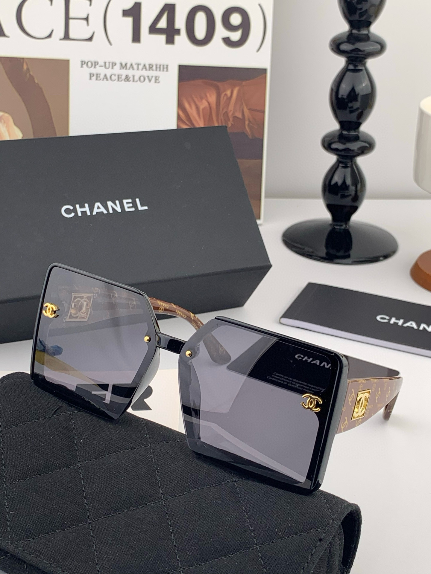 新款🔺CHANEL🔻 香奈儿新款 女士成熟大框款墨镜‼️时尚镶钻镜腿高端大气太阳镜 送人自用必备 女款推