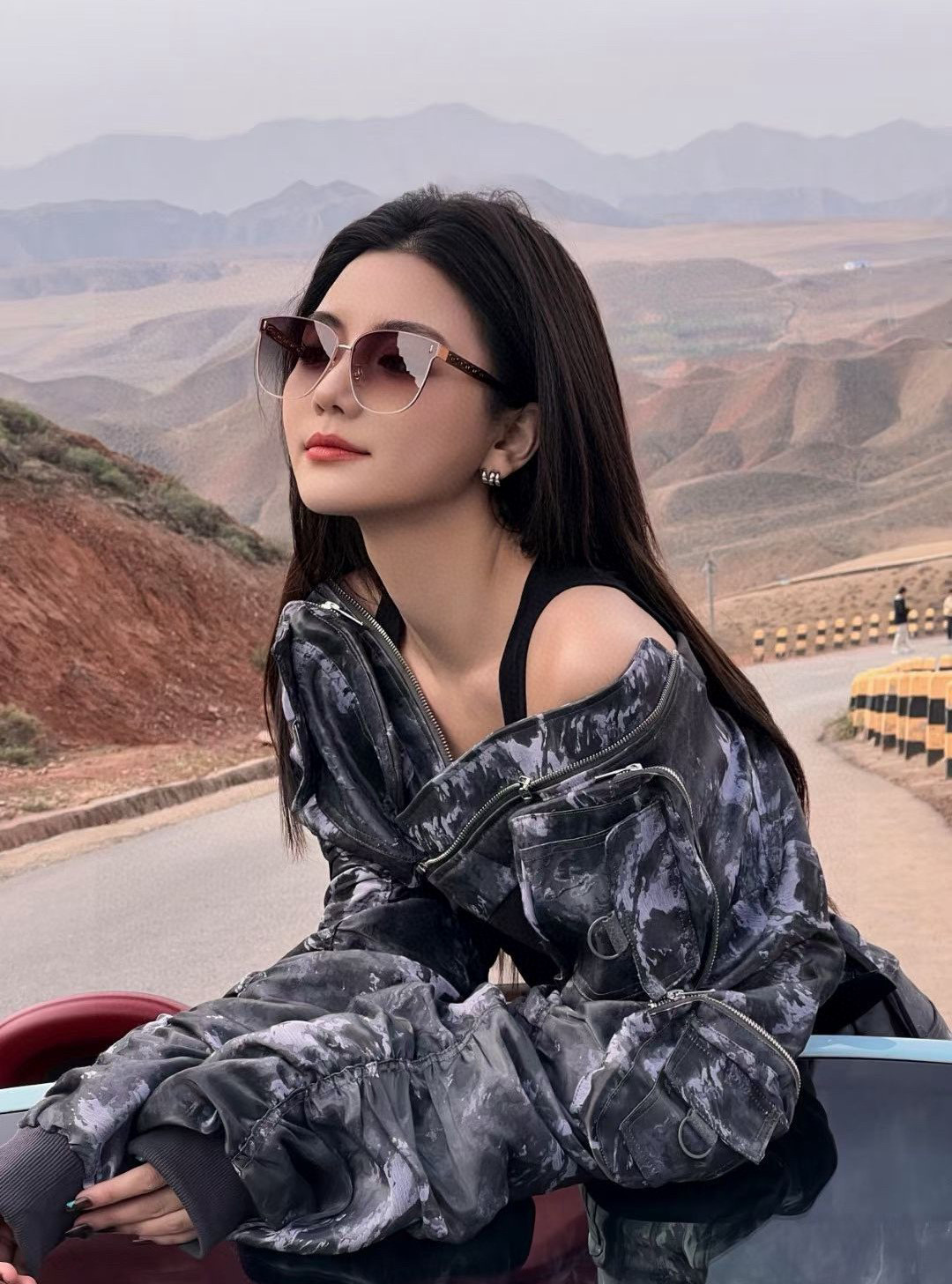 【尼龙偏光系列】DIOR无框太阳镜墨多边形设计，不挑脸型，无论搭配大衣还是连衣裙都非常显气质尼龙偏光镜片