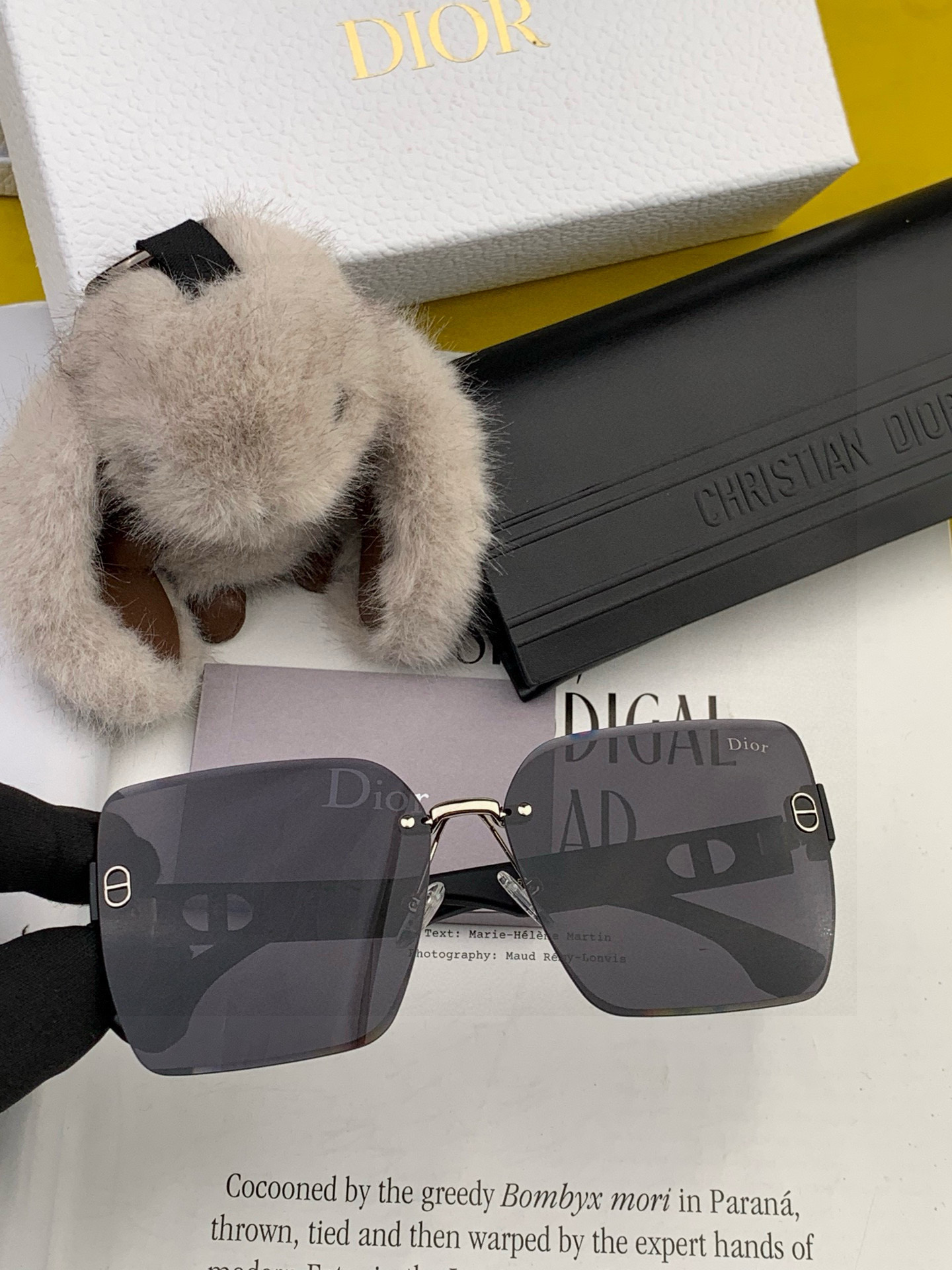 🔺 【DIOR-迪奥】2025开春新款 潮流爆款 时尚方框太阳镜 高品质 佩戴舒适 网红潮款墨镜 型号：