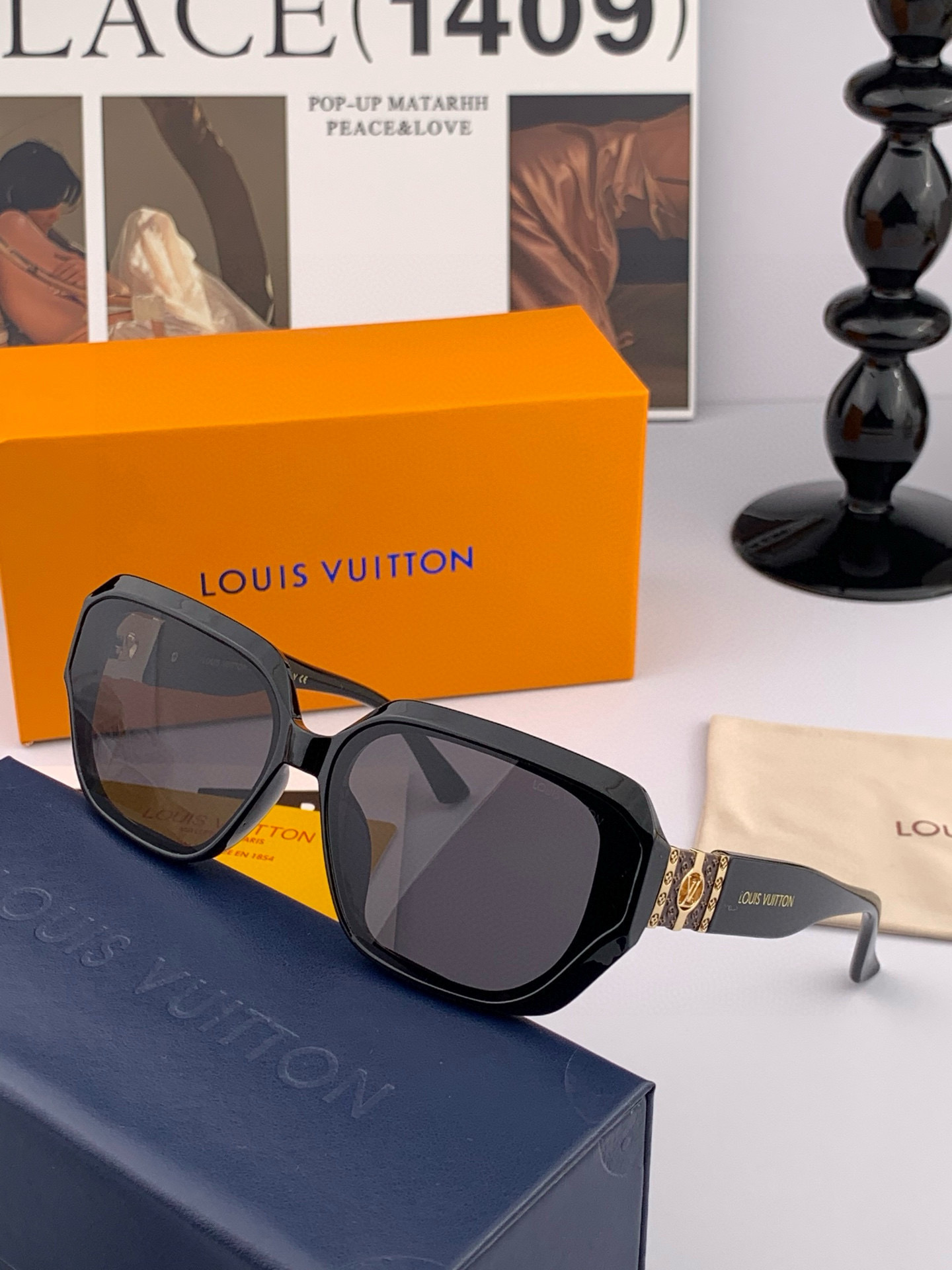 LV 2025年开春新款 潮流爆款 时尚方框太阳镜 高品质 佩戴舒适 网红潮款墨镜 型号L8551