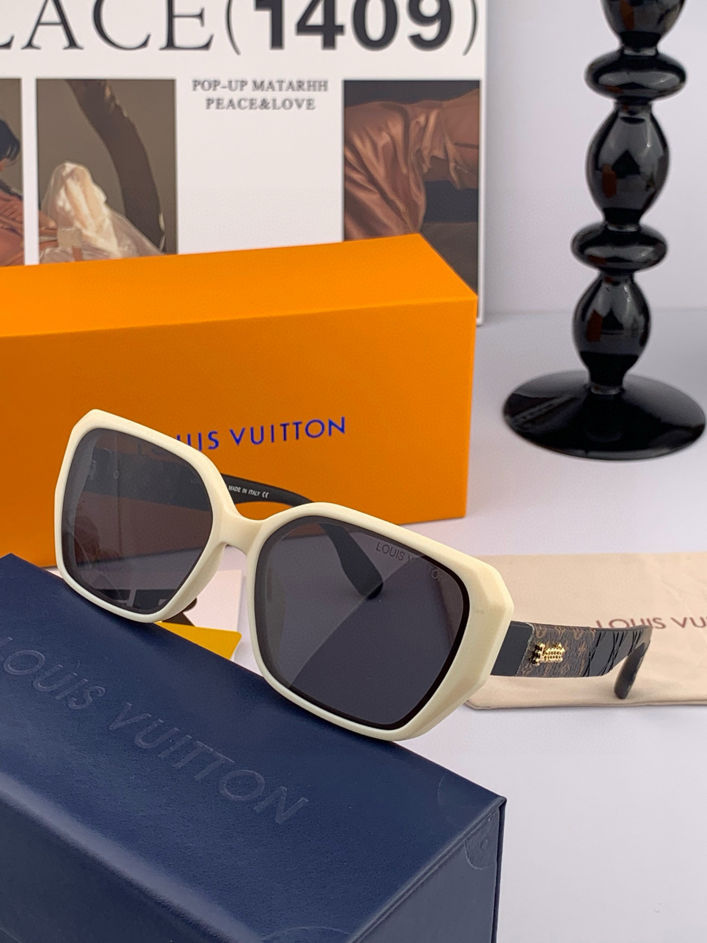 LV 2025年开春新款 潮流爆款 时尚方框太阳镜 高品质 佩戴舒适 网红潮款墨镜 型号L7132