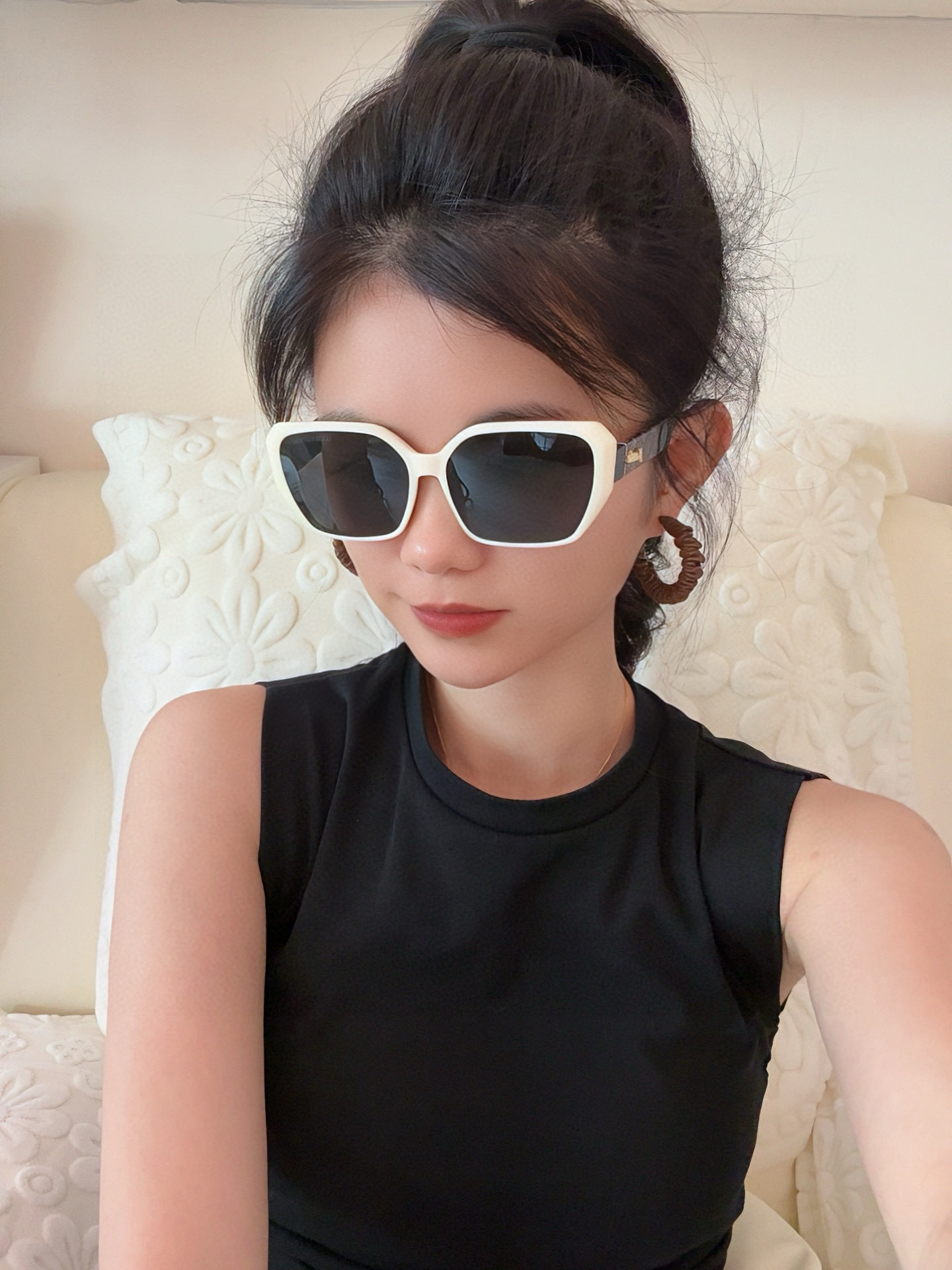 LV 2025年开春新款 潮流爆款 时尚方框太阳镜 高品质 佩戴舒适 网红潮款墨镜 型号L7132