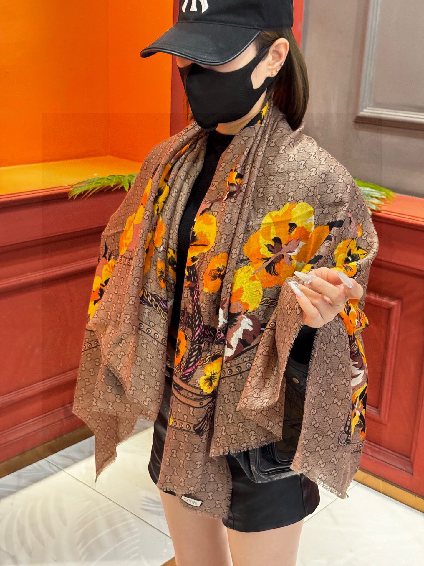 爆款出货 真正的海外原版货——从海外买的正品花了一个月画稿打版，要做咱们就做最好的💯 一花四色每色都把我