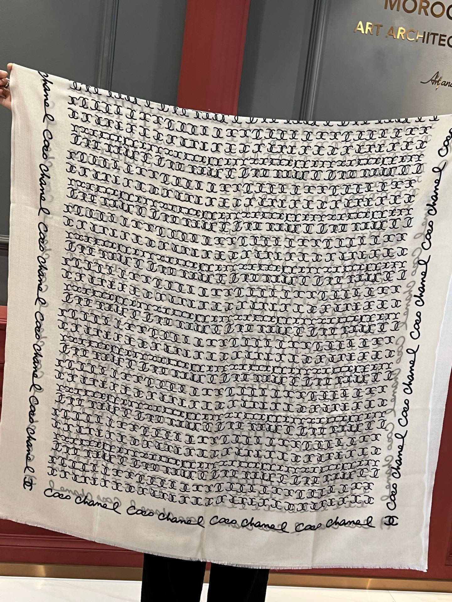 上新🌟 会发光发亮的围巾 💄💋新款客供银线💖羊绒面料长巾 😘美翻了[流泪]【手绘LOGO银线长巾】御用殿