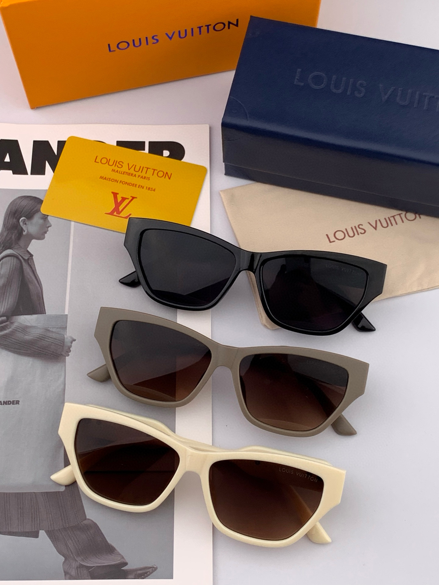 LV 2025年开春新款 潮流爆款 时尚方框太阳镜 高品质 佩戴舒适 网红潮款墨镜 型号L6220